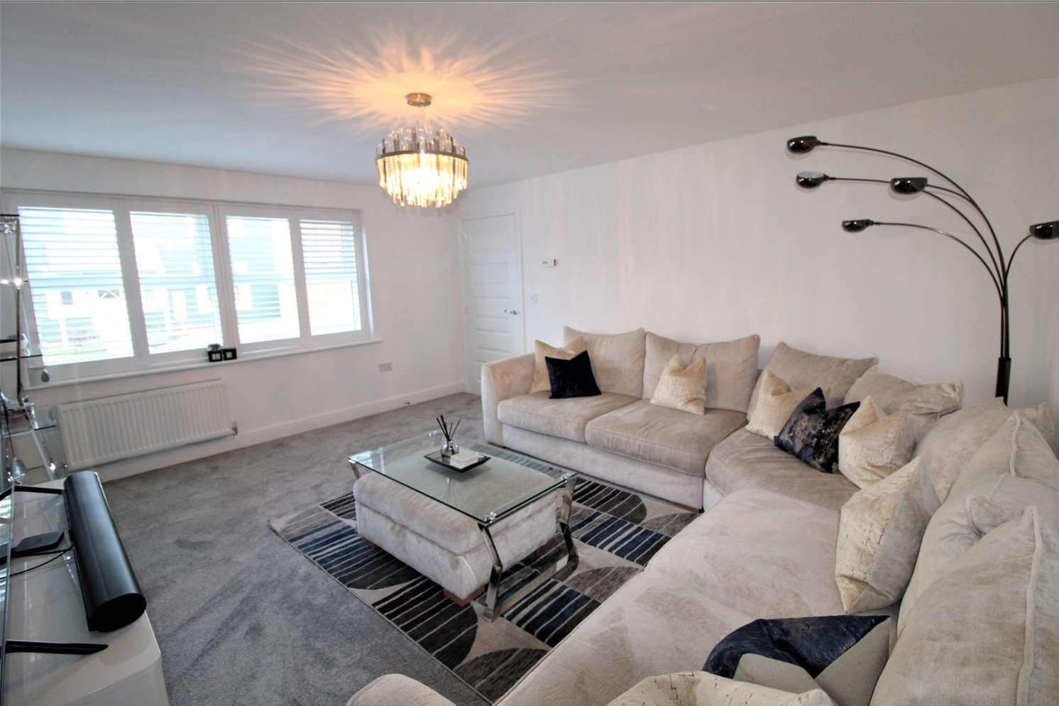 Nugent Close, Church Crookham, Fleet, Hart, GU52 - Charters