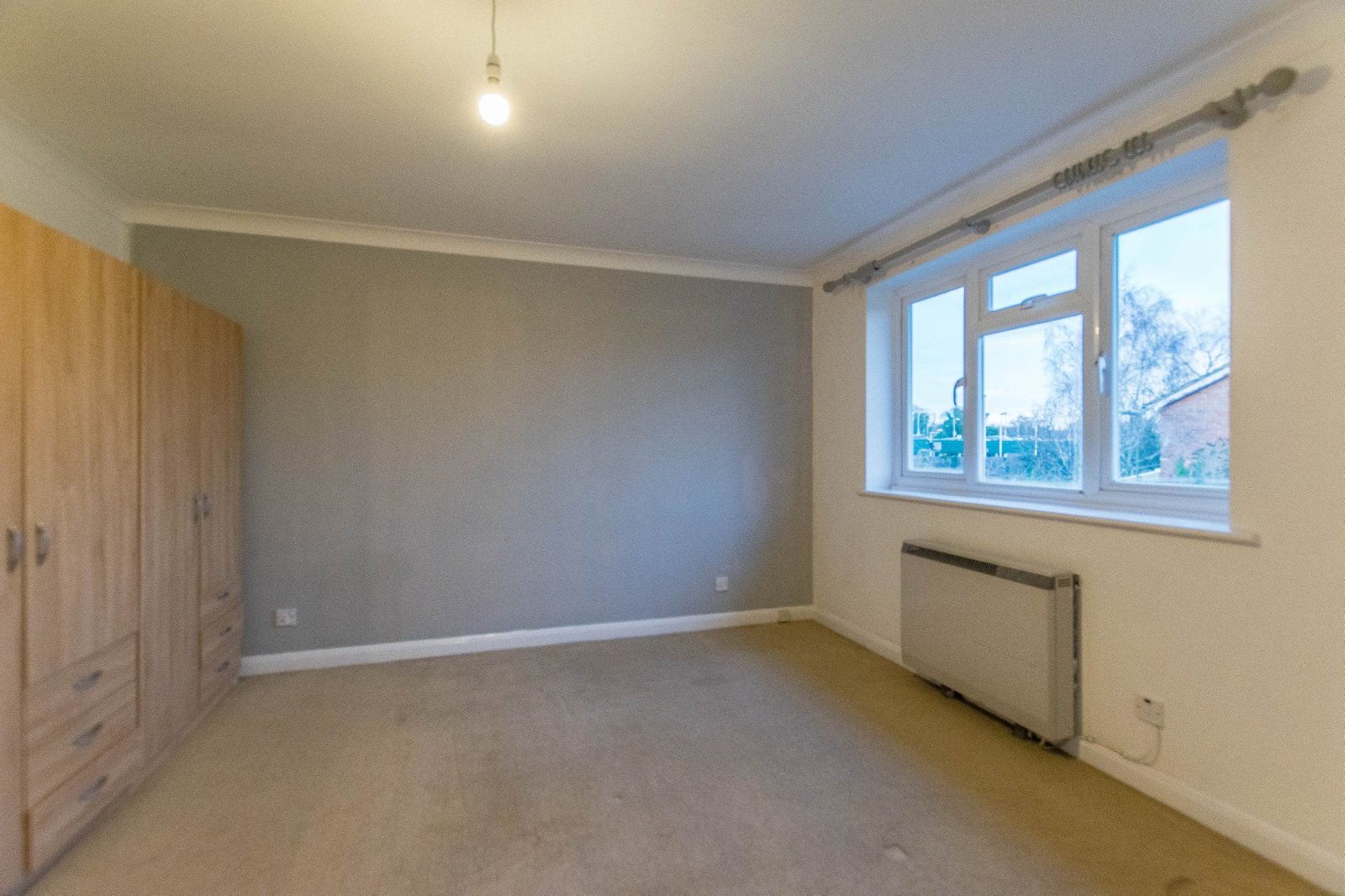 Southern Way, Farnham, Surrey, GU9 - Charters