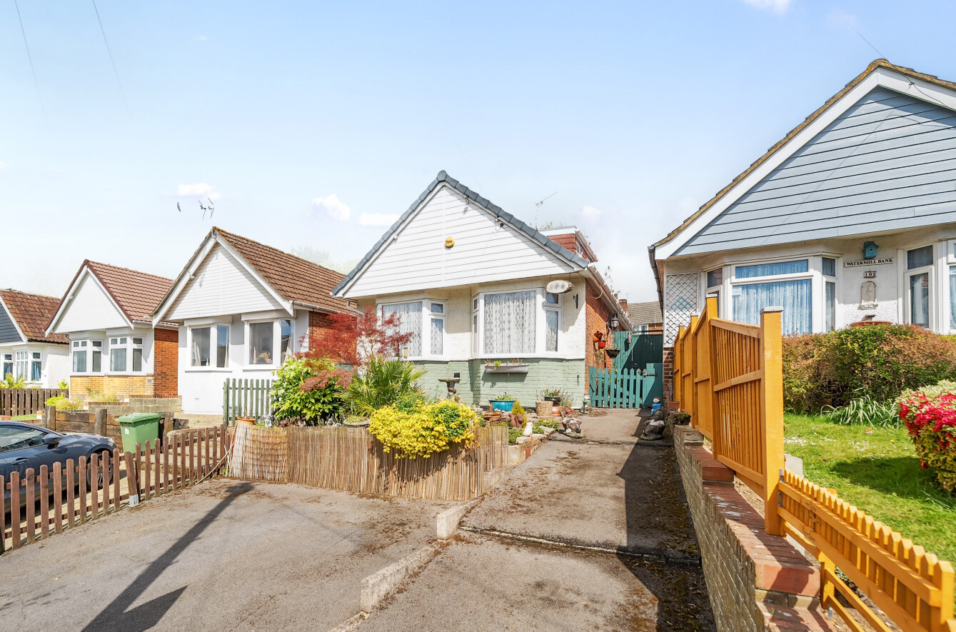 Woodmill Lane, Bitterne Park, Southampton, Hampshire, SO18 - Charters