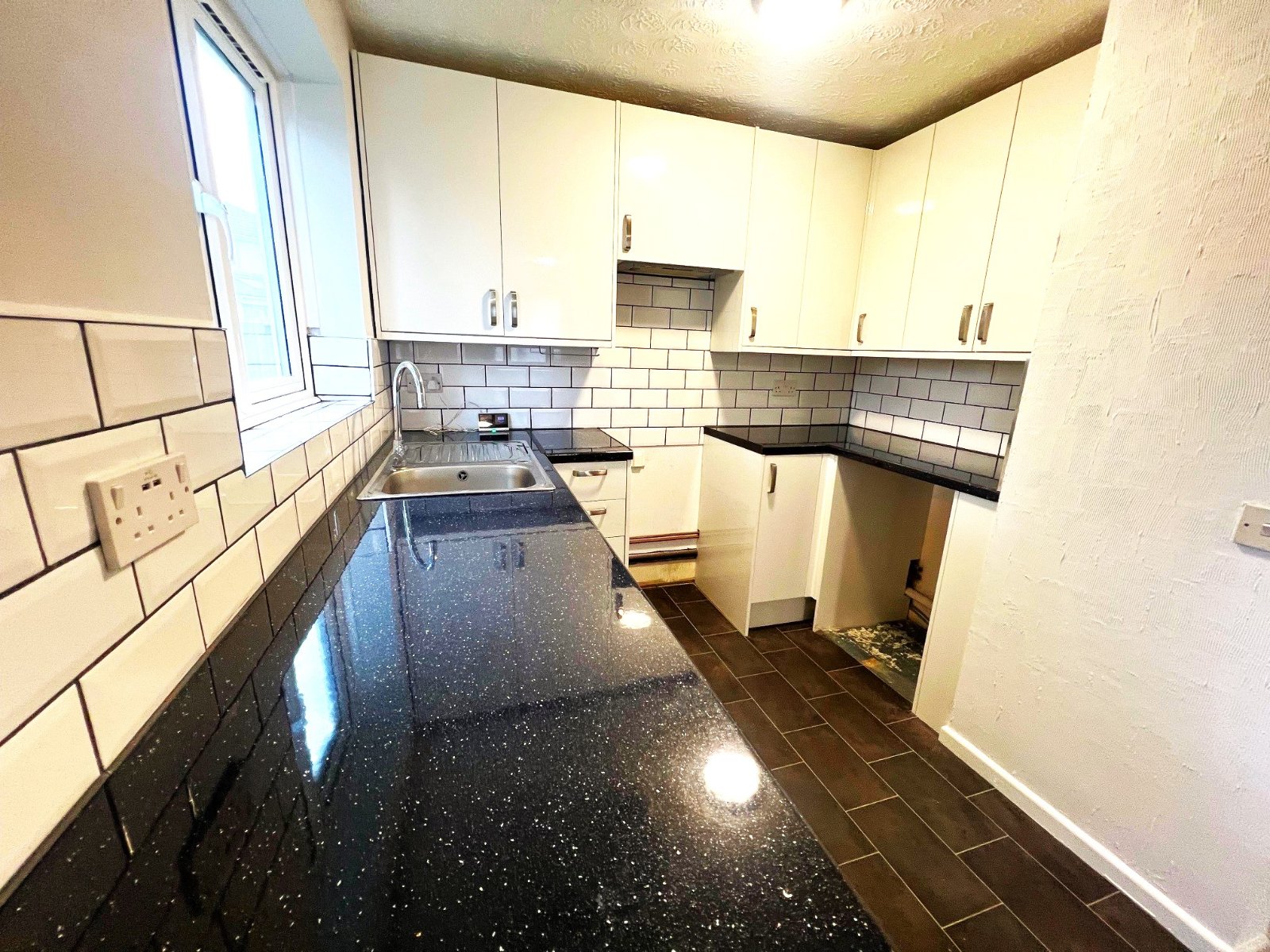Yarrow Way, Locks Heath, Southampton, Hampshire, SO31 - Charters