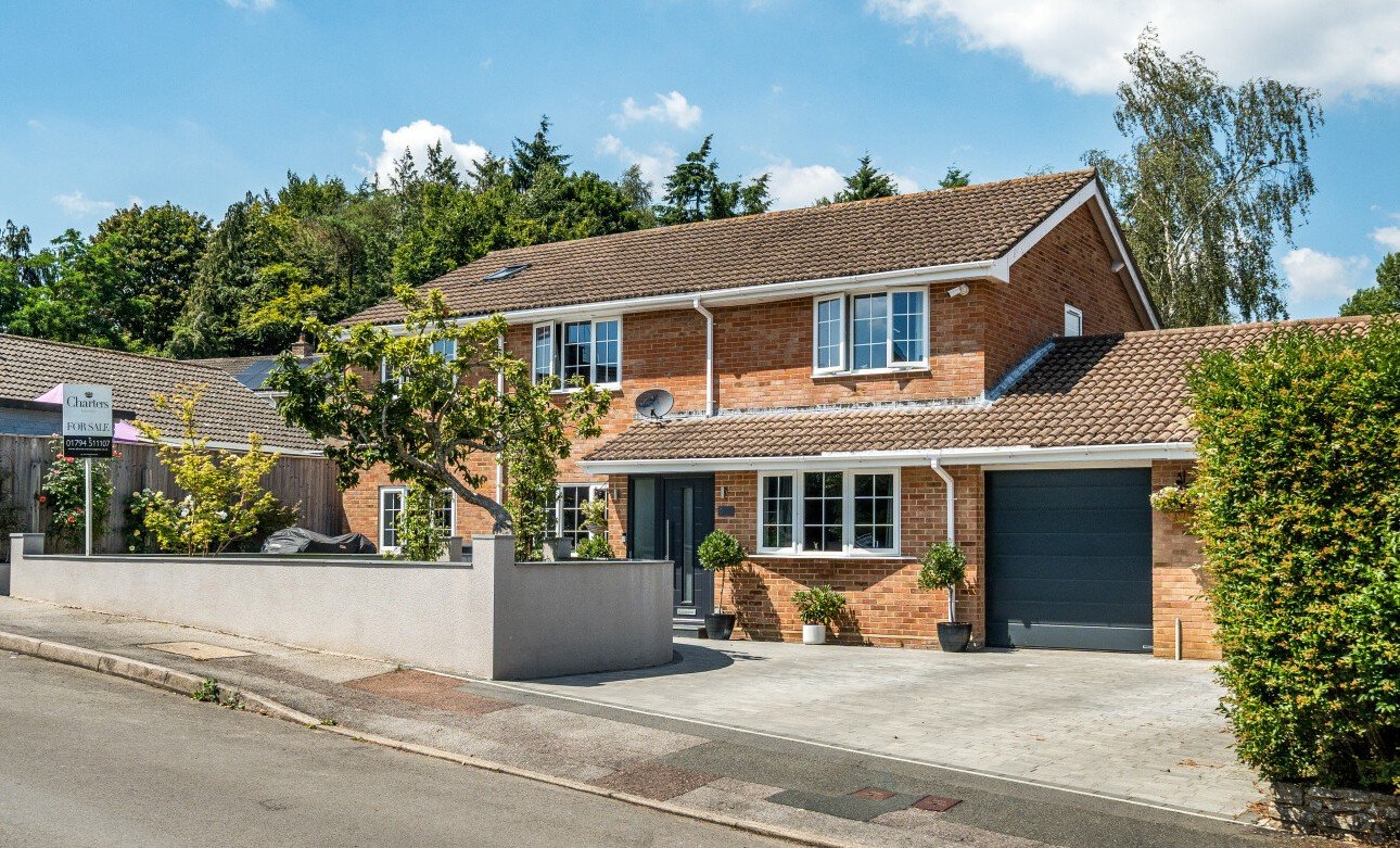 Highlands Way, Whiteparish, Salisbury, Wiltshire, SP5