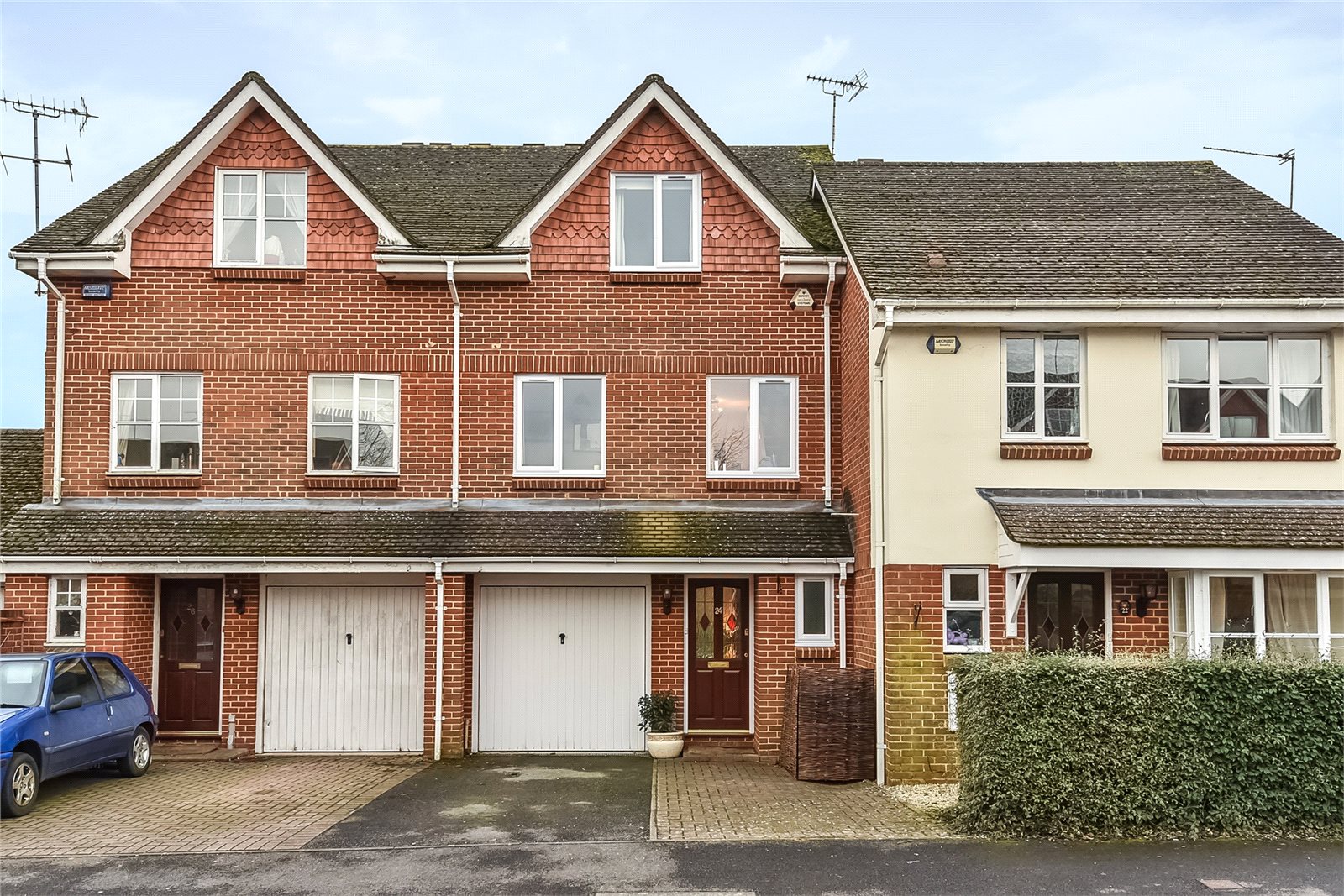 Crosby Way, Farnham, GU9