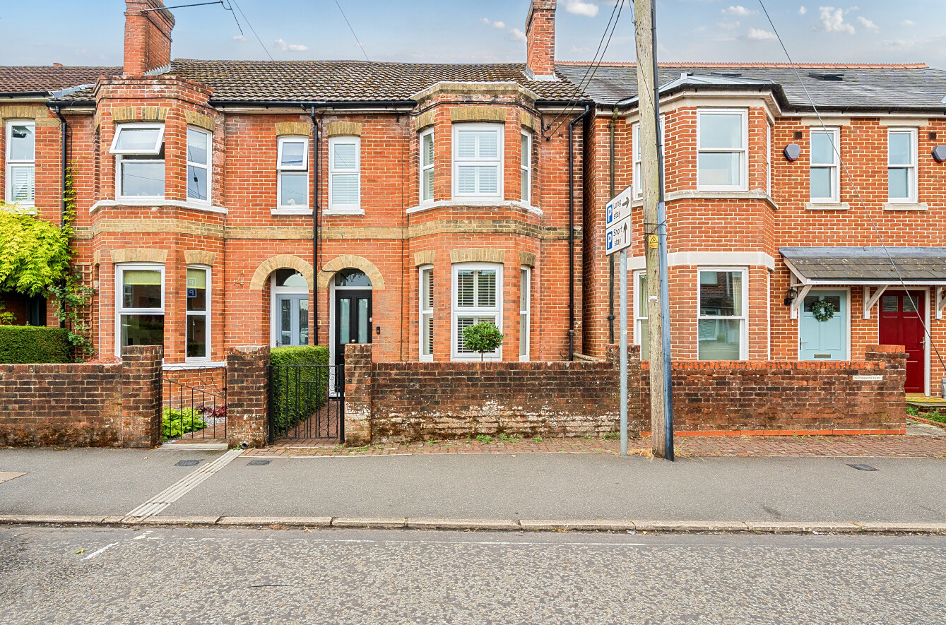 Station Road, Romsey, Hampshire, SO51 - Charters