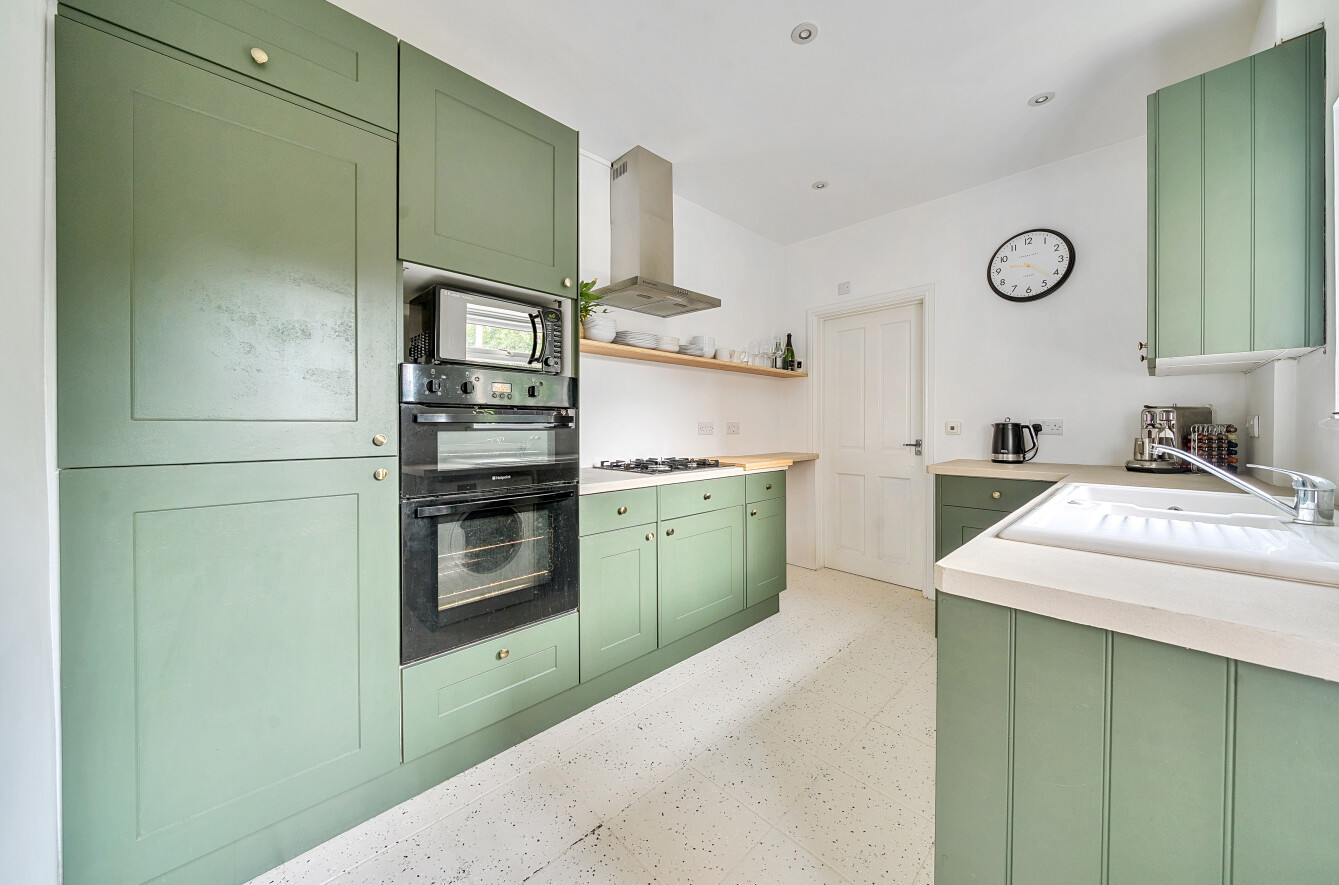 Station Road, Romsey, Hampshire, SO51 - Charters