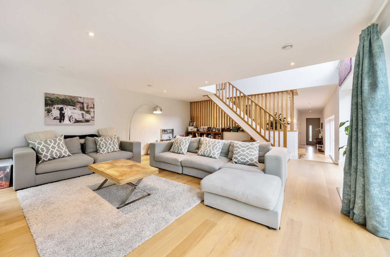 Eversley Gardens, Kings Worthy, Winchester, Hampshire, SO23 - Charters