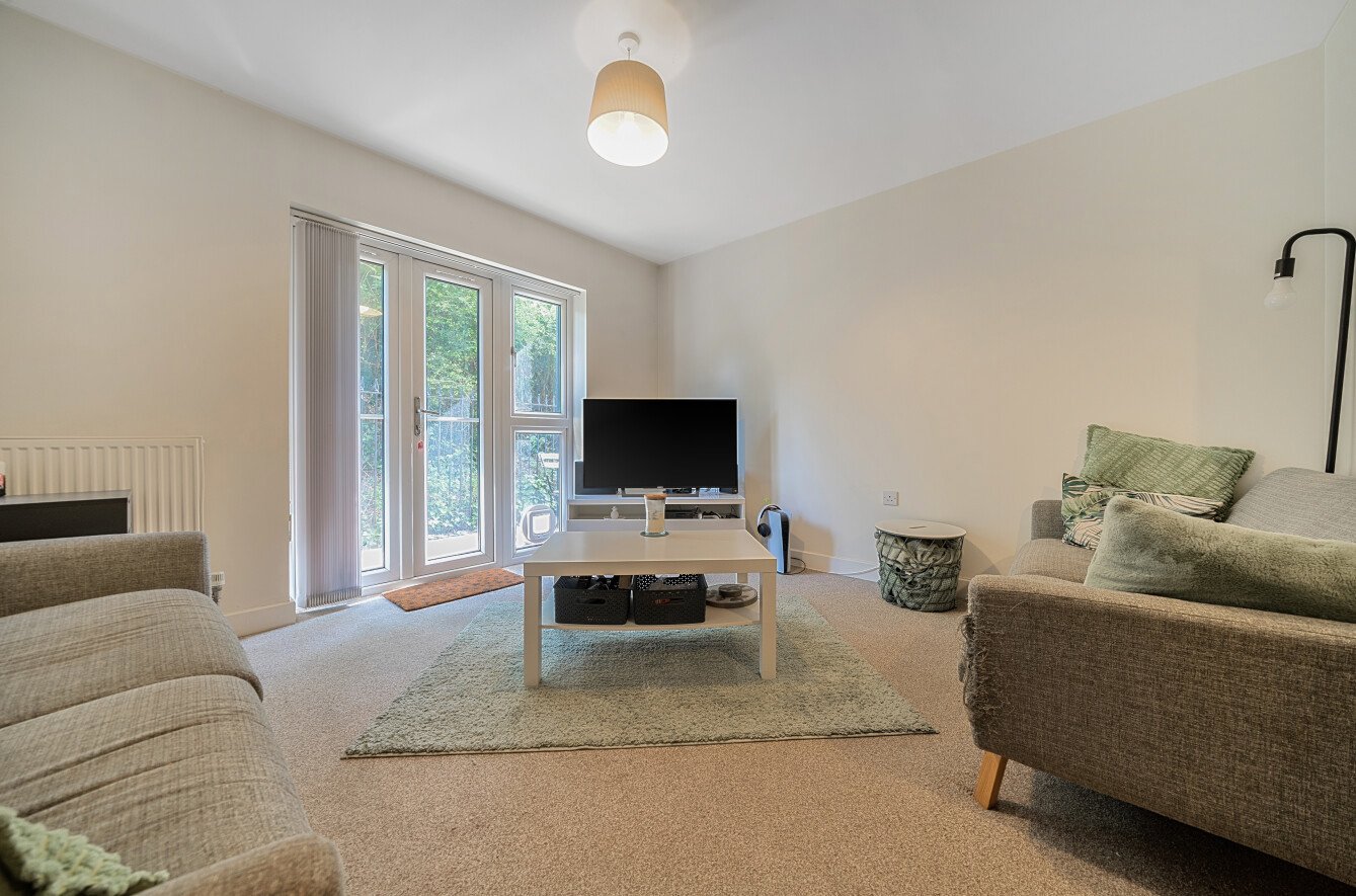 Broadacre Place, Fareham, Hampshire, PO14 - Charters
