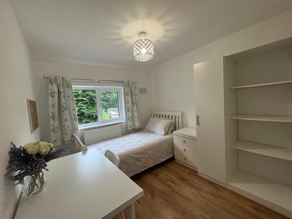 Greenhill Road, Winchester, Hampshire, SO22 - Charters