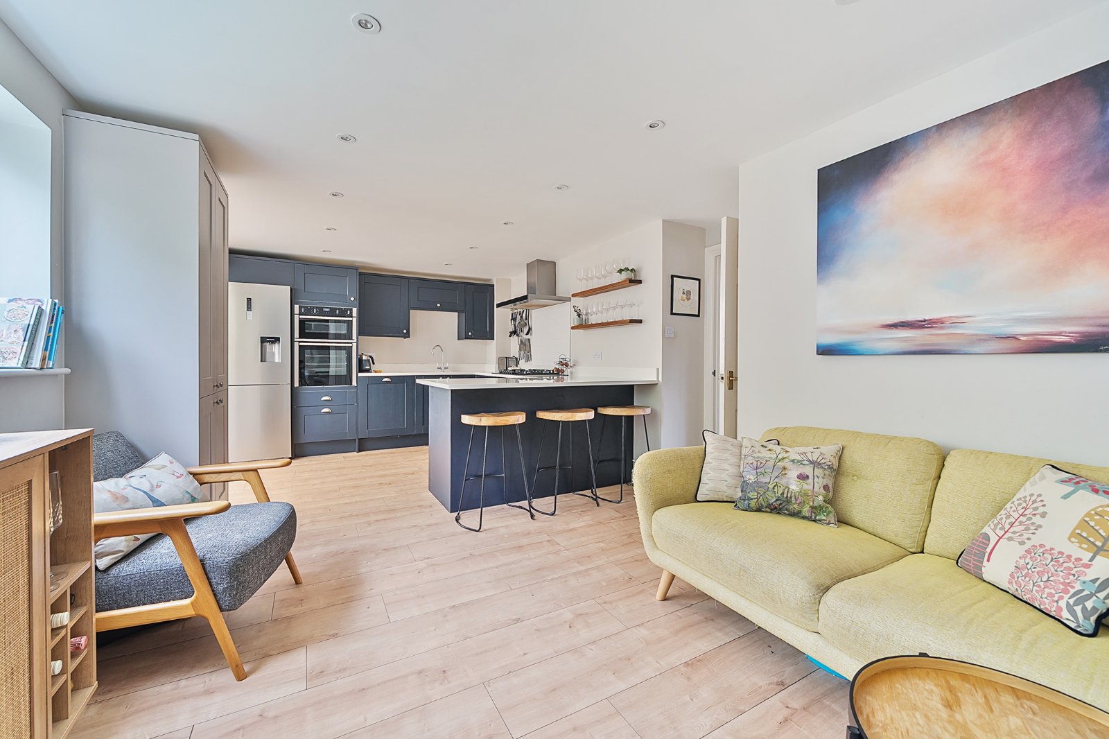Percivale Road, Knightwood Park, Hampshire, SO53 - Charters