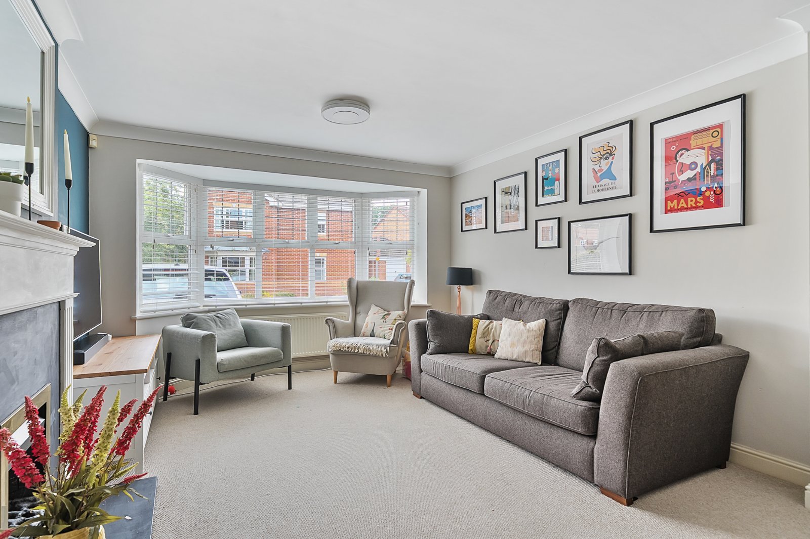 Percivale Road, Knightwood Park, Hampshire, SO53 - Charters
