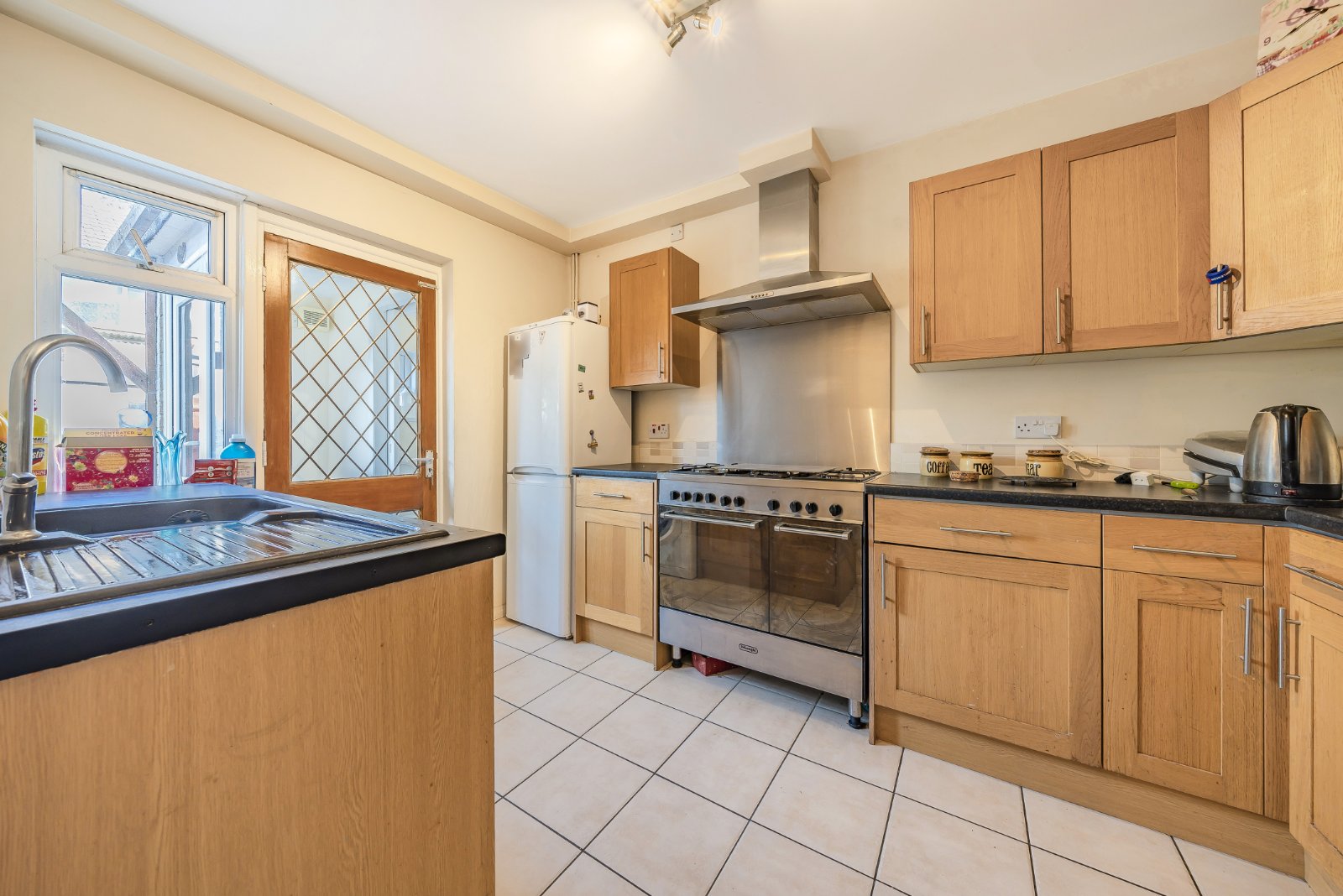 Mayo Close, Buckland, Portsmouth, PO1 - Charters