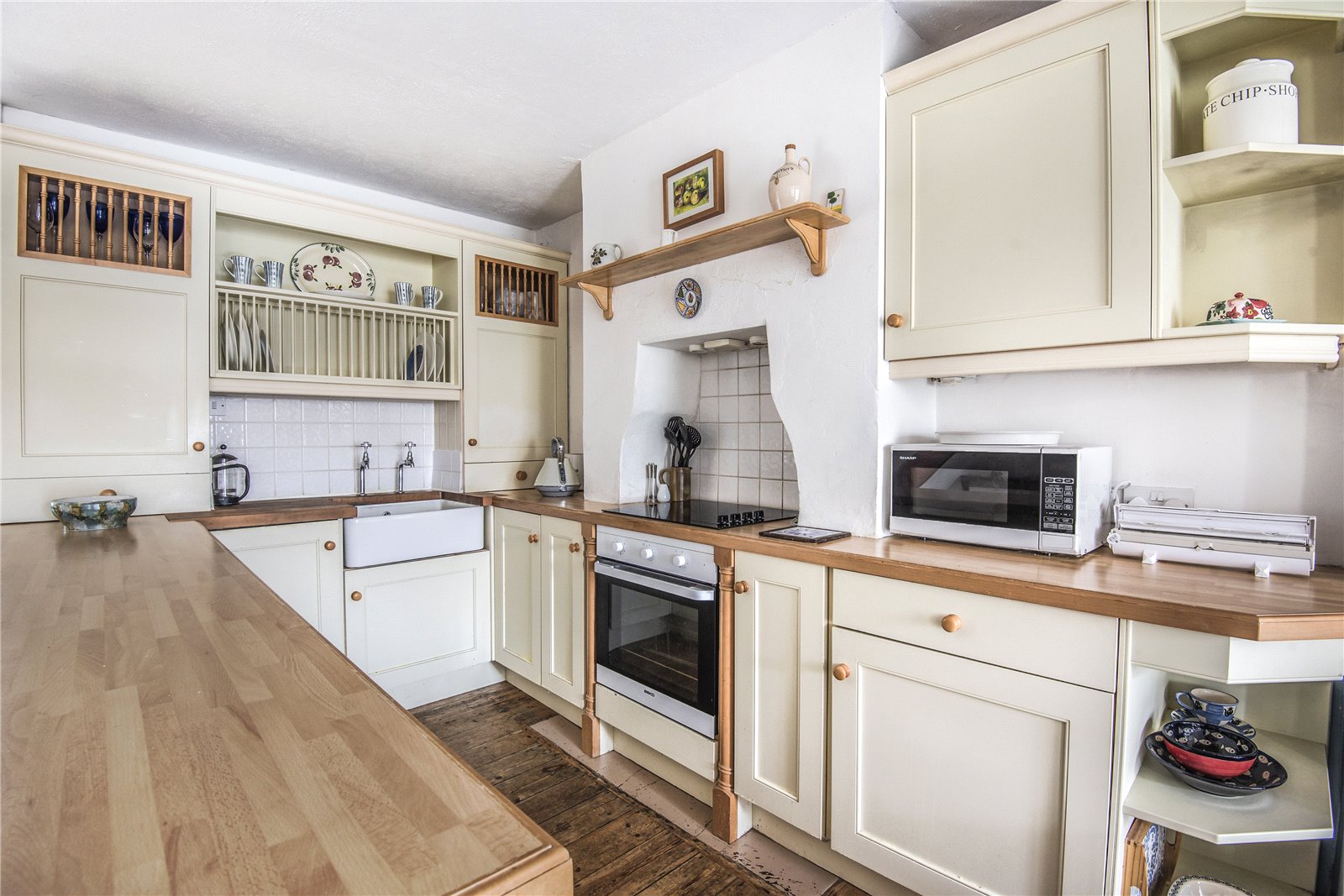 Hill Terrace, Alresford, Hampshire, SO24 - Charters