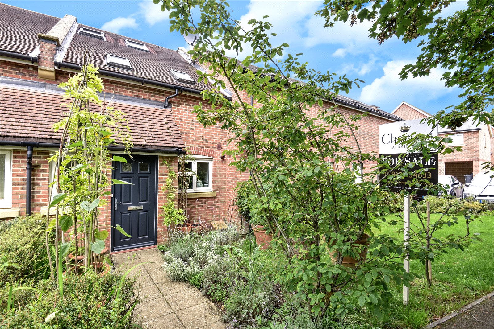Thornton Close, Alresford, Hampshire, SO24 - Charters