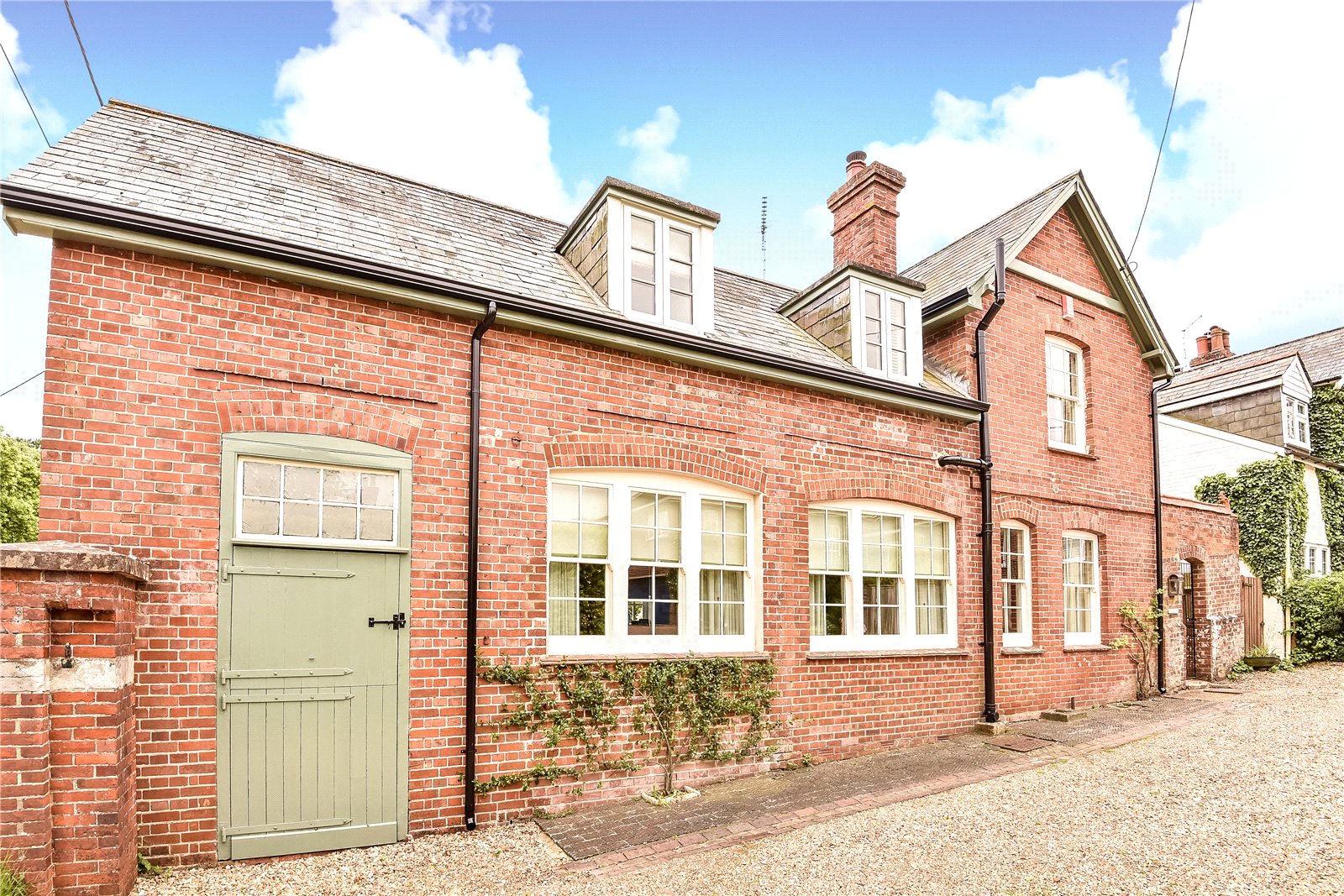 Bishops Sutton Road, Bishop's Sutton, Alresford, SO24 - Charters