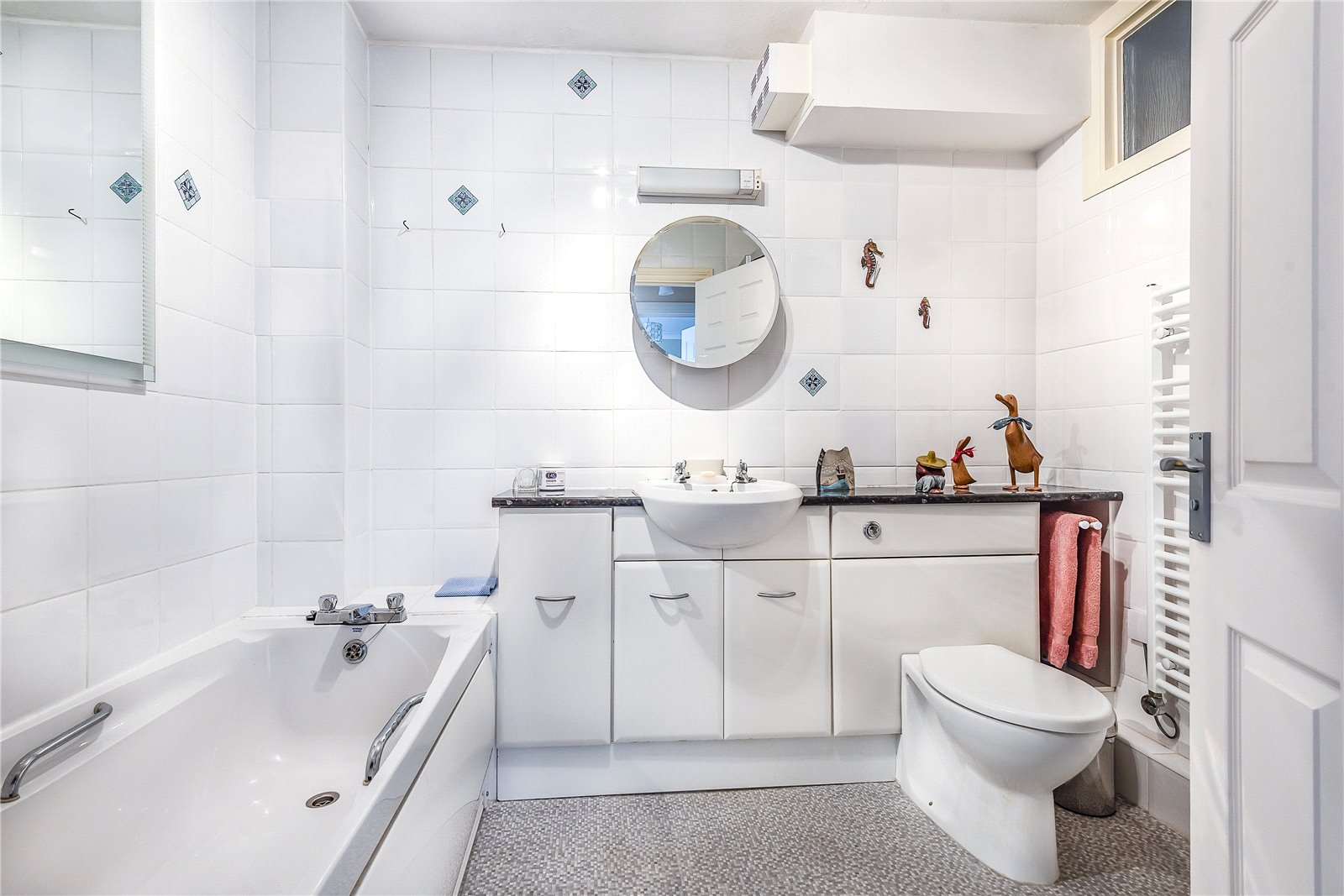 Alders Court, Station Road, Alresford, Hampshire, SO24