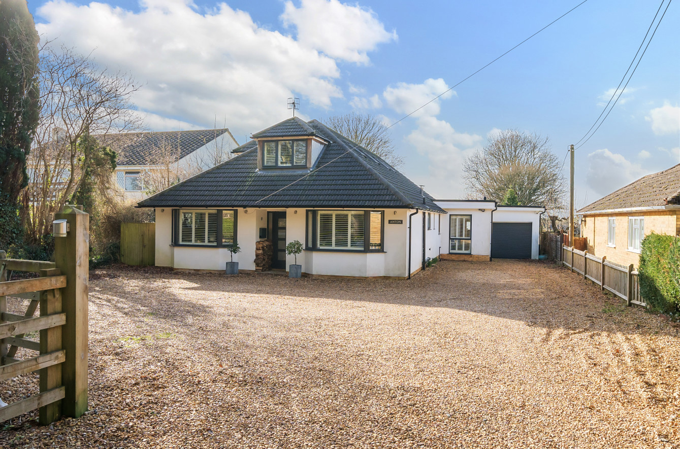 Bighton Hill, Ropley, Alresford, Hampshire, SO24