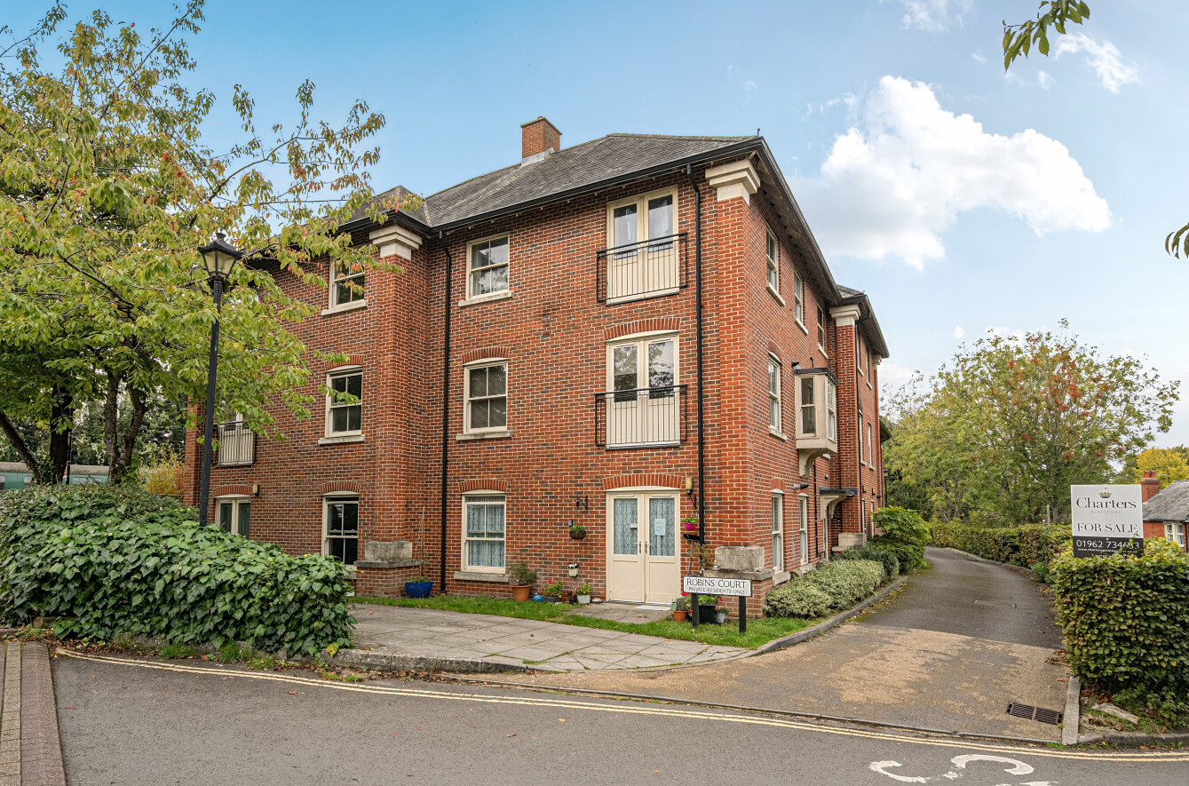Robins Court, Alresford, SO24 Robins Court, Alresford, SO24 - Charters