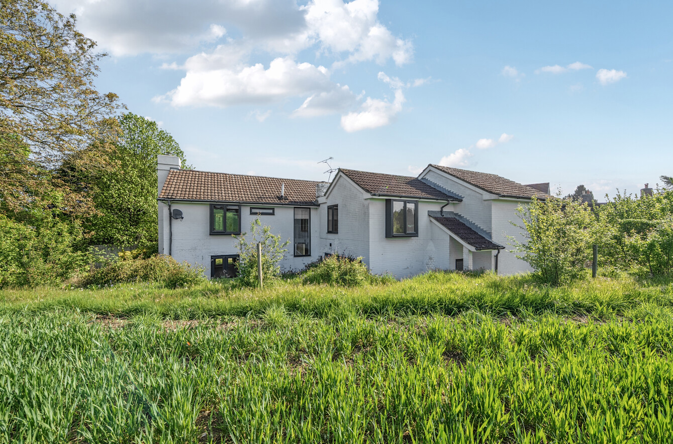 Bishops Sutton Road, Bishops Sutton, Alresford, SO24