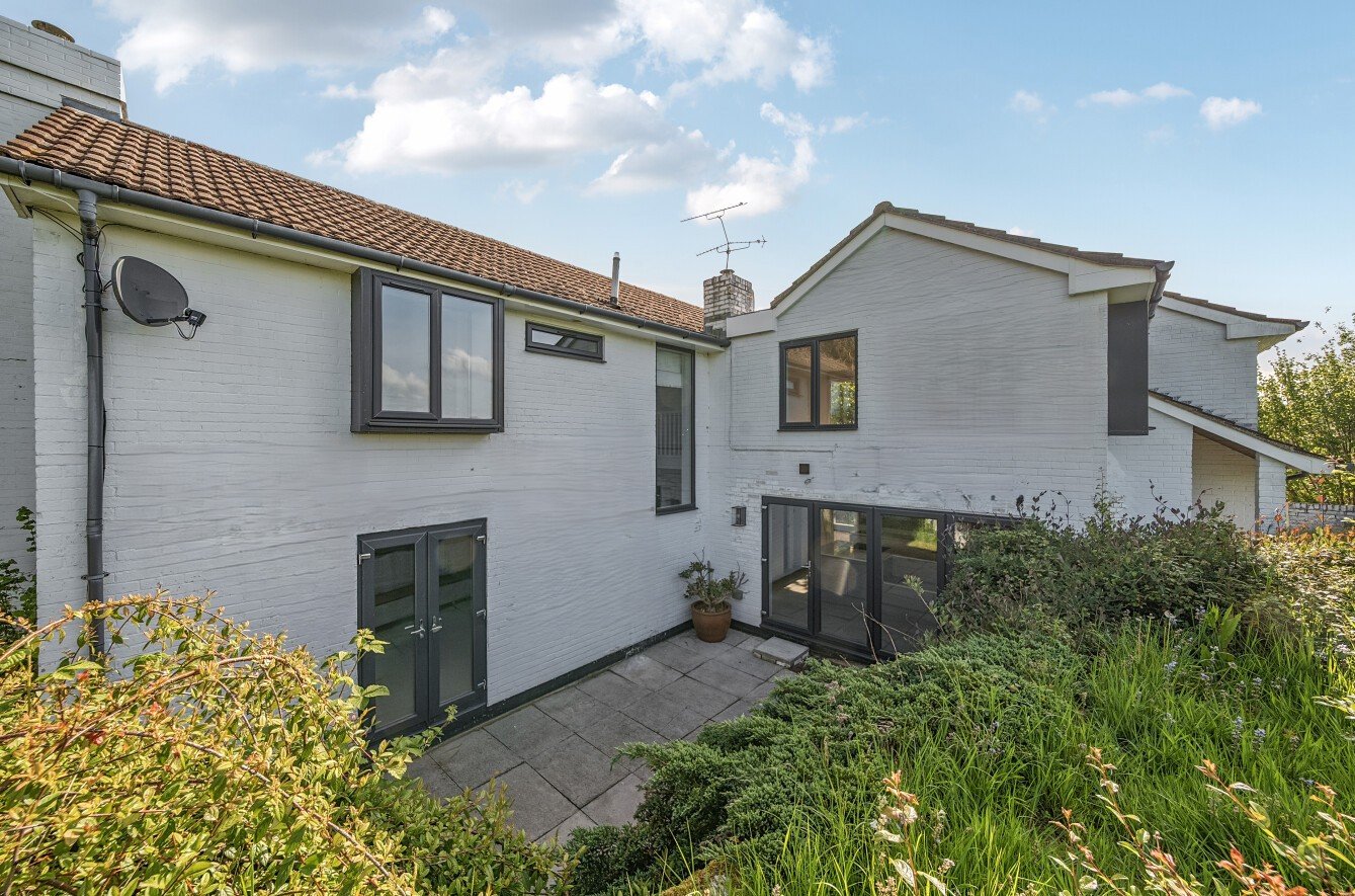 Bishops Sutton Road, Bishops Sutton, Alresford, SO24