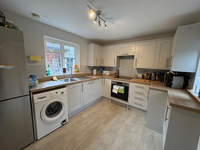 Brown Candover, Alresford, Hampshire, SO24 - Charters