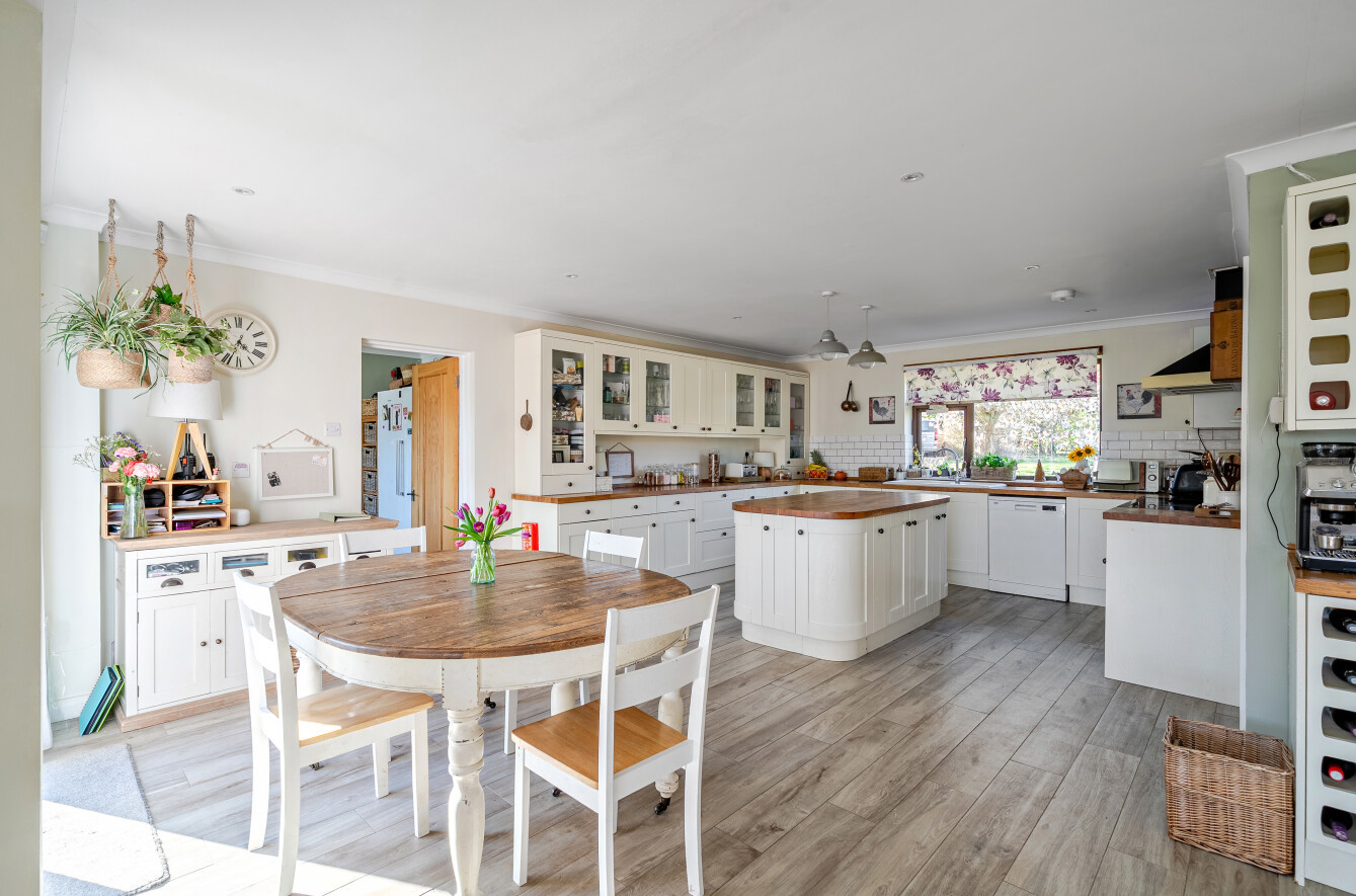 Petersfield Road, Monkwood, Alresford, Hampshire, SO24 - Charters