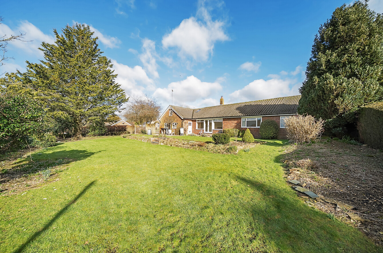 Raebarn Close, Cheriton, Alresford, Hampshire, SO24