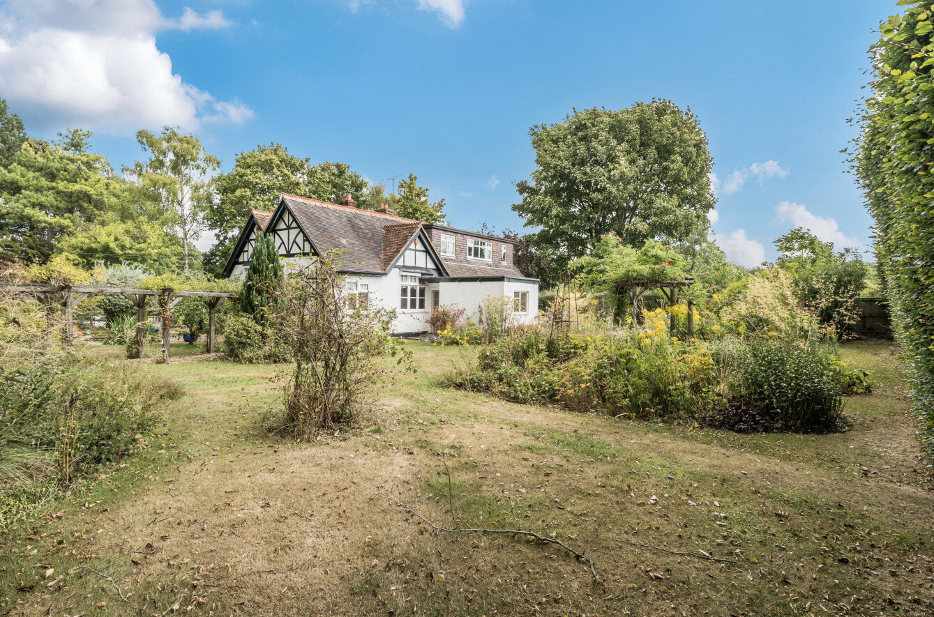 Swarraton, Alresford, Hampshire, SO24 - Charters