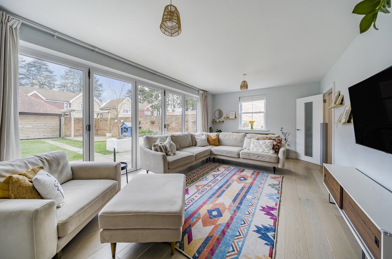 Wheatsheaf Close, North Waltham, Basingstoke, Hampshire, RG25 - Charters