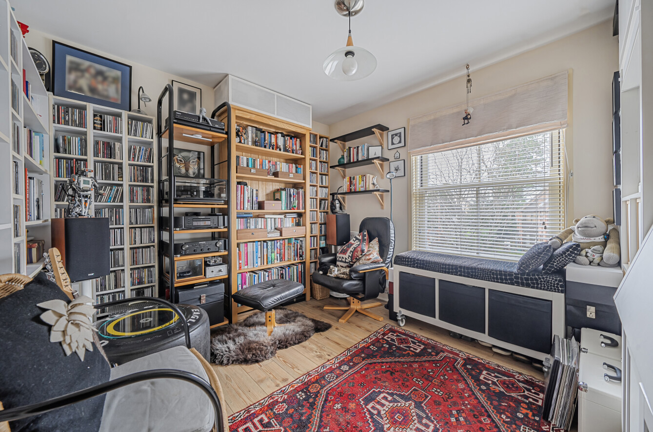 Robins Court, Alresford, Hampshire, SO24 Robins Court, Alresford, Hampshire, SO24 - Charters