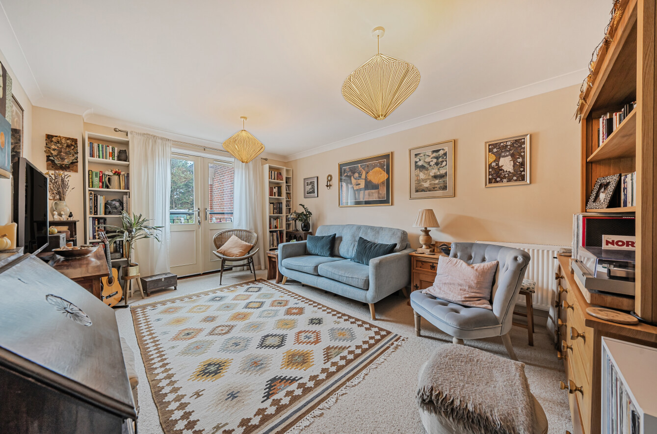 Robins Court, Alresford, Hampshire, SO24 Robins Court, Alresford, Hampshire, SO24 - Charters