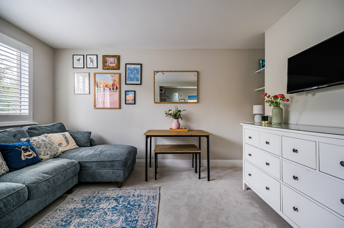 New Farm Road, Alresford, Hampshire, SO24 New Farm Road, Alresford, Hampshire, SO24 - Charters