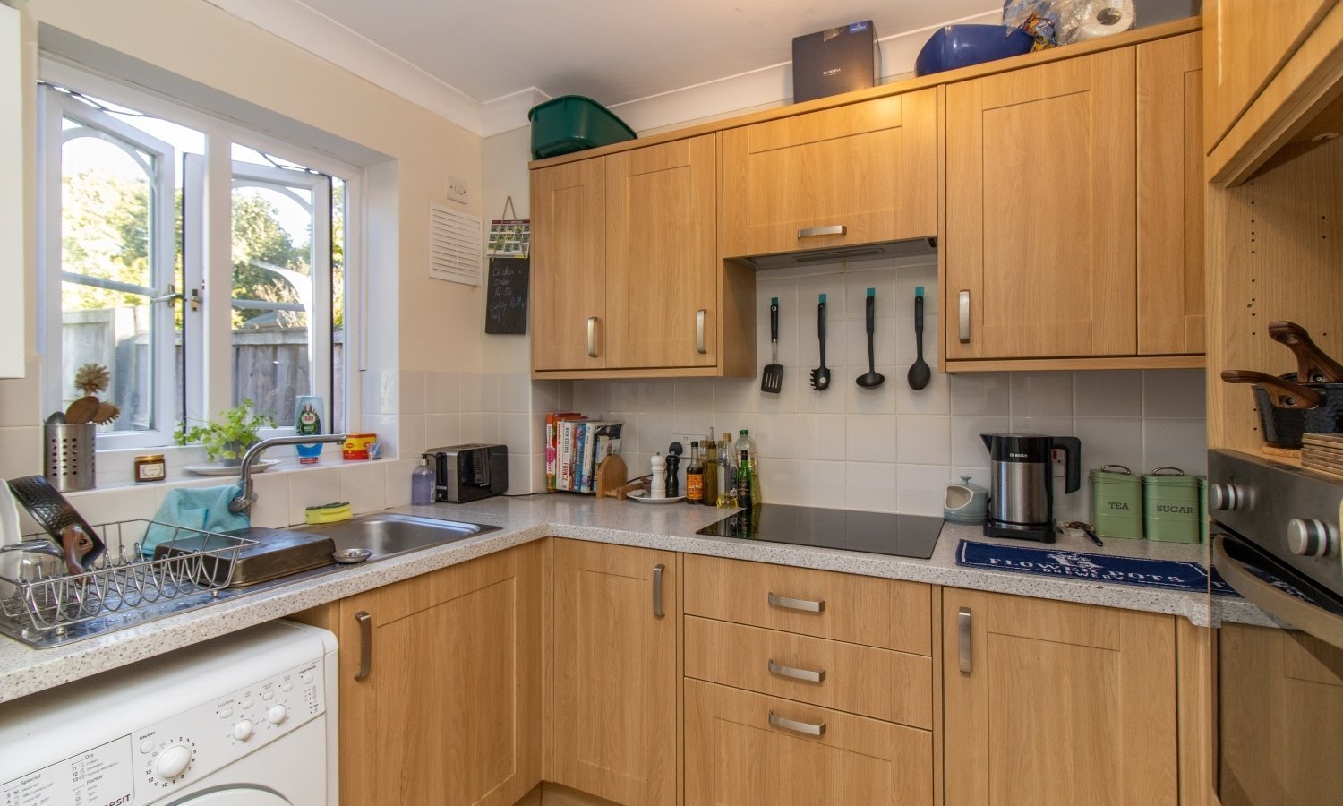 Lindley Gardens, Alresford, Hampshire, SO24 Lindley Gardens, Alresford, Hampshire, SO24 - Charters