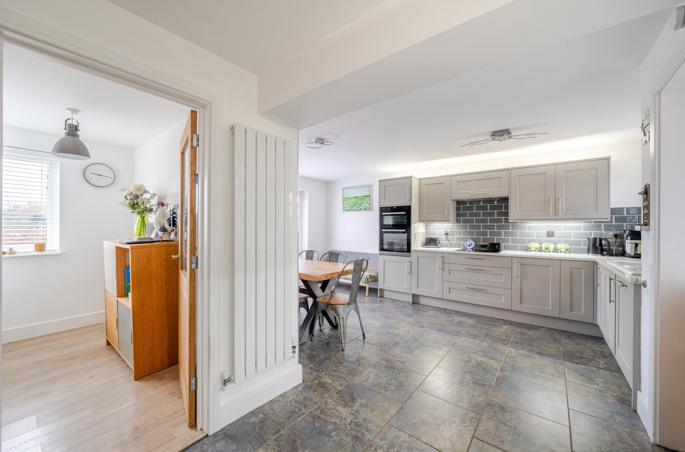 Raebarn Close, Cheriton, Alresford, Hampshire, SO24