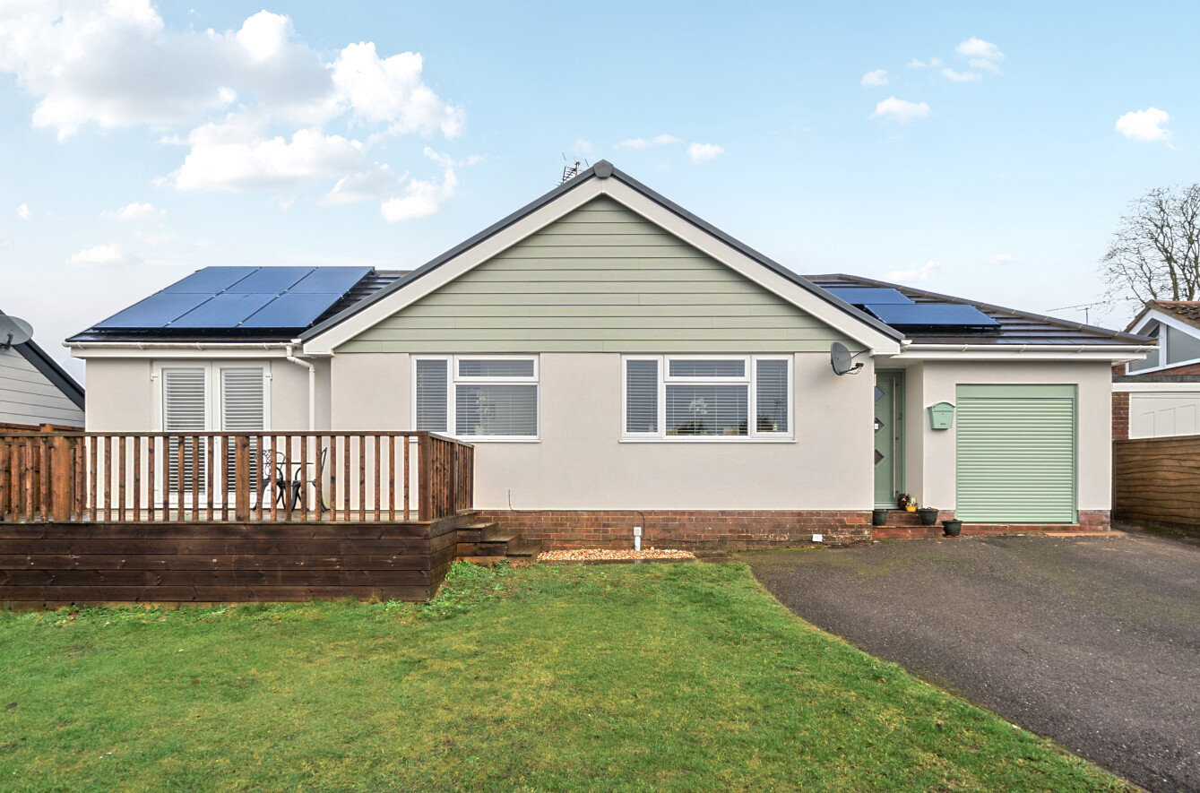 Raebarn Close, Cheriton, Alresford, Hampshire, SO24