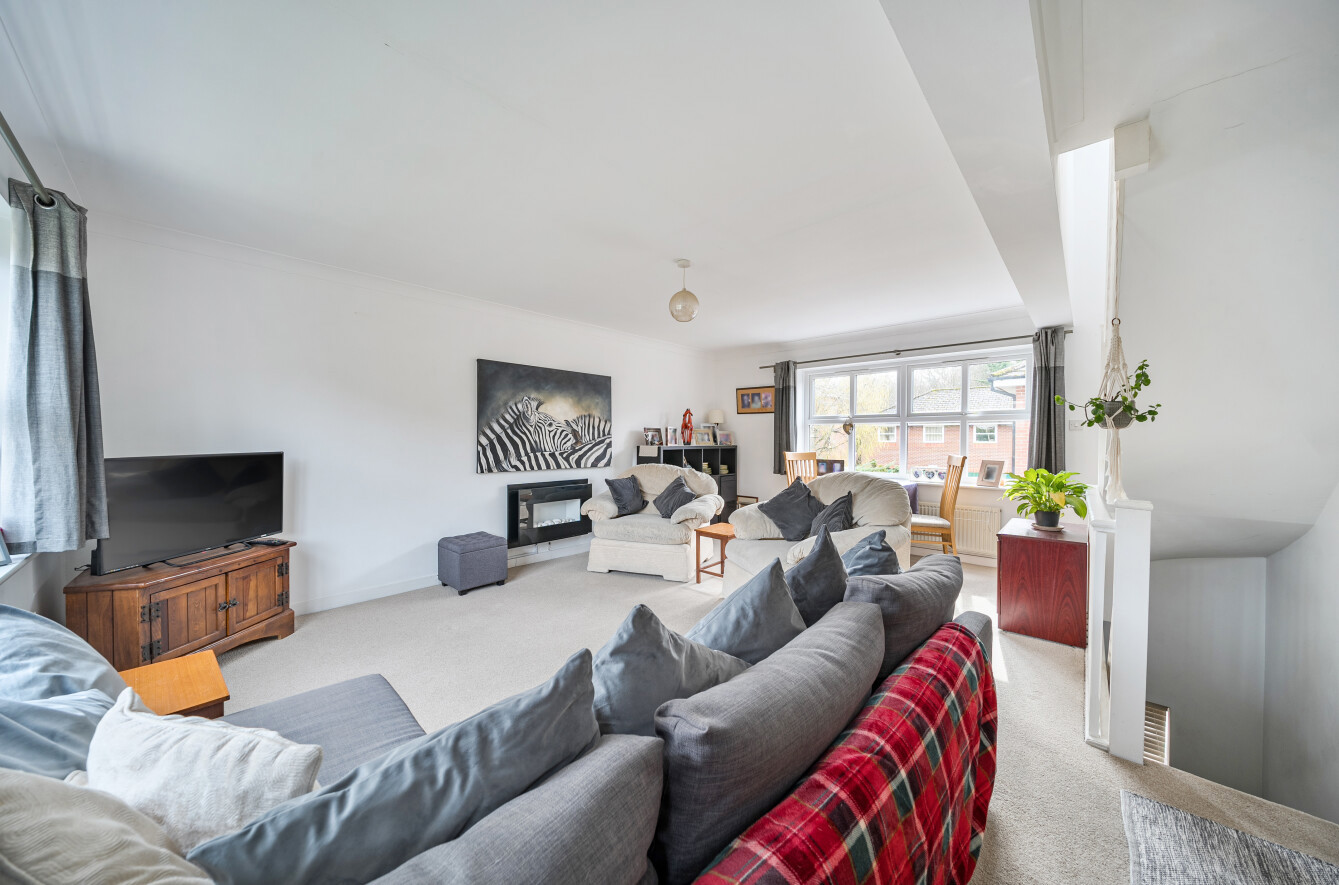 Headley Close, Alresford, Hampshire, SO24