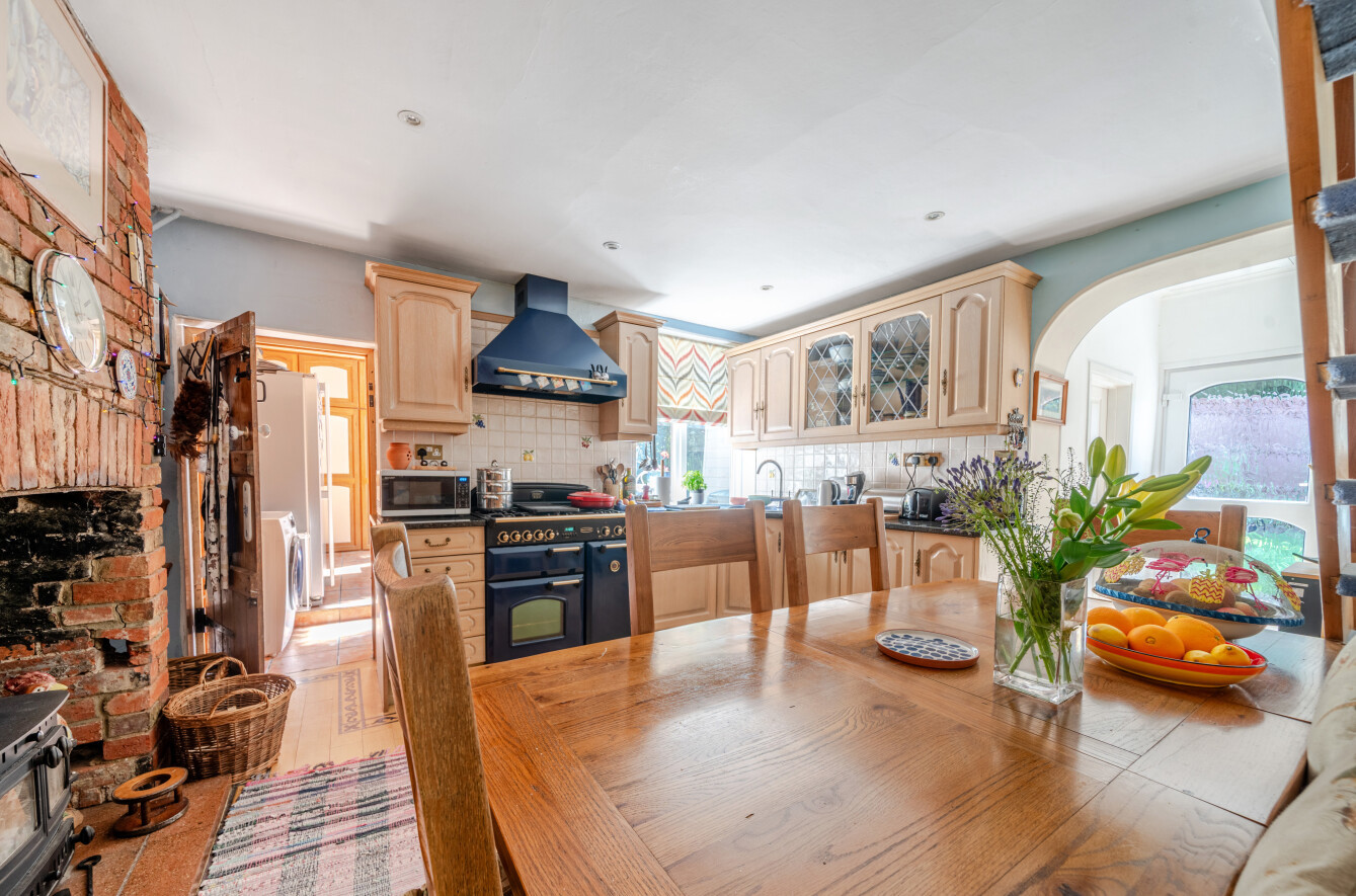 Wield Road, Medstead, Alton, Hampshire, GU34