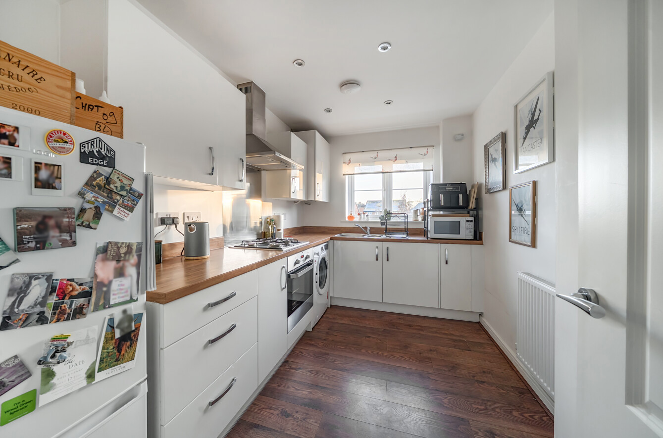 Holland Drive, Medstead, Alton, Hampshire, GU34 Holland Drive, Medstead, Alton, Hampshire, GU34 - Charters