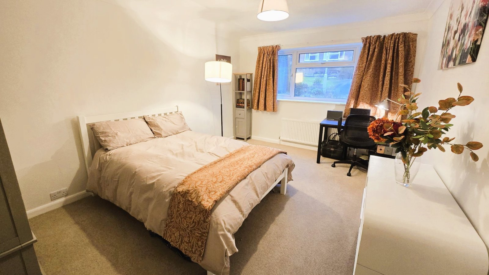 Lime Grove, Alton, Hampshire, GU34 - Charters