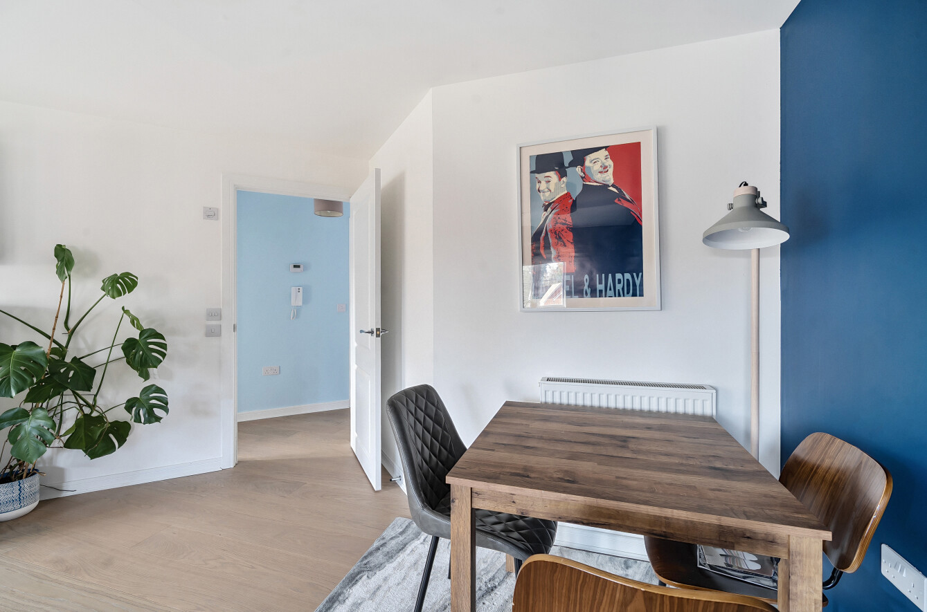 Holland Drive, Medstead, Alton, Hampshire, GU34 - Charters