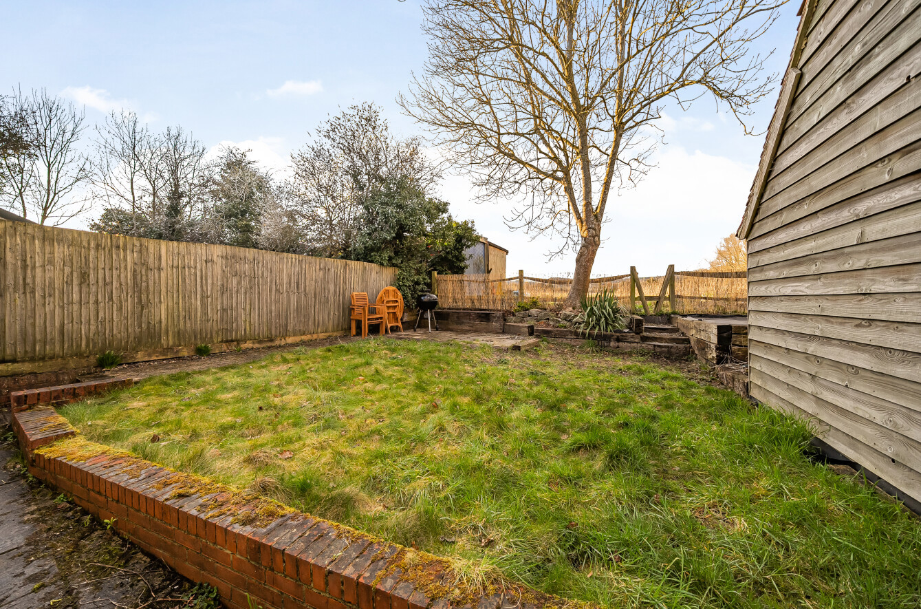 London Road, Holybourne, Alton, Hampshire, GU34 - Charters