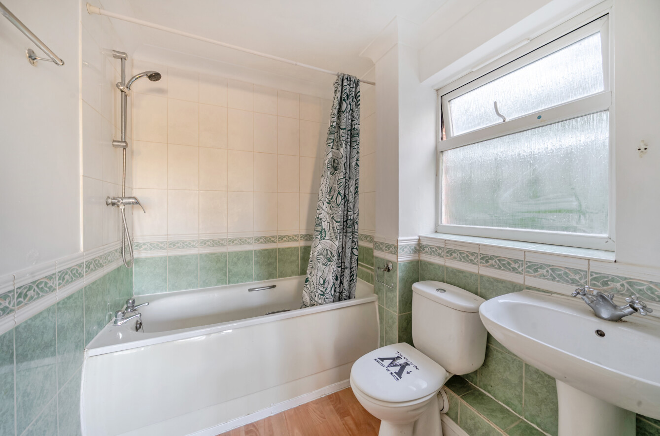 Church Street, Alton, Hampshire, GU34 - Charters