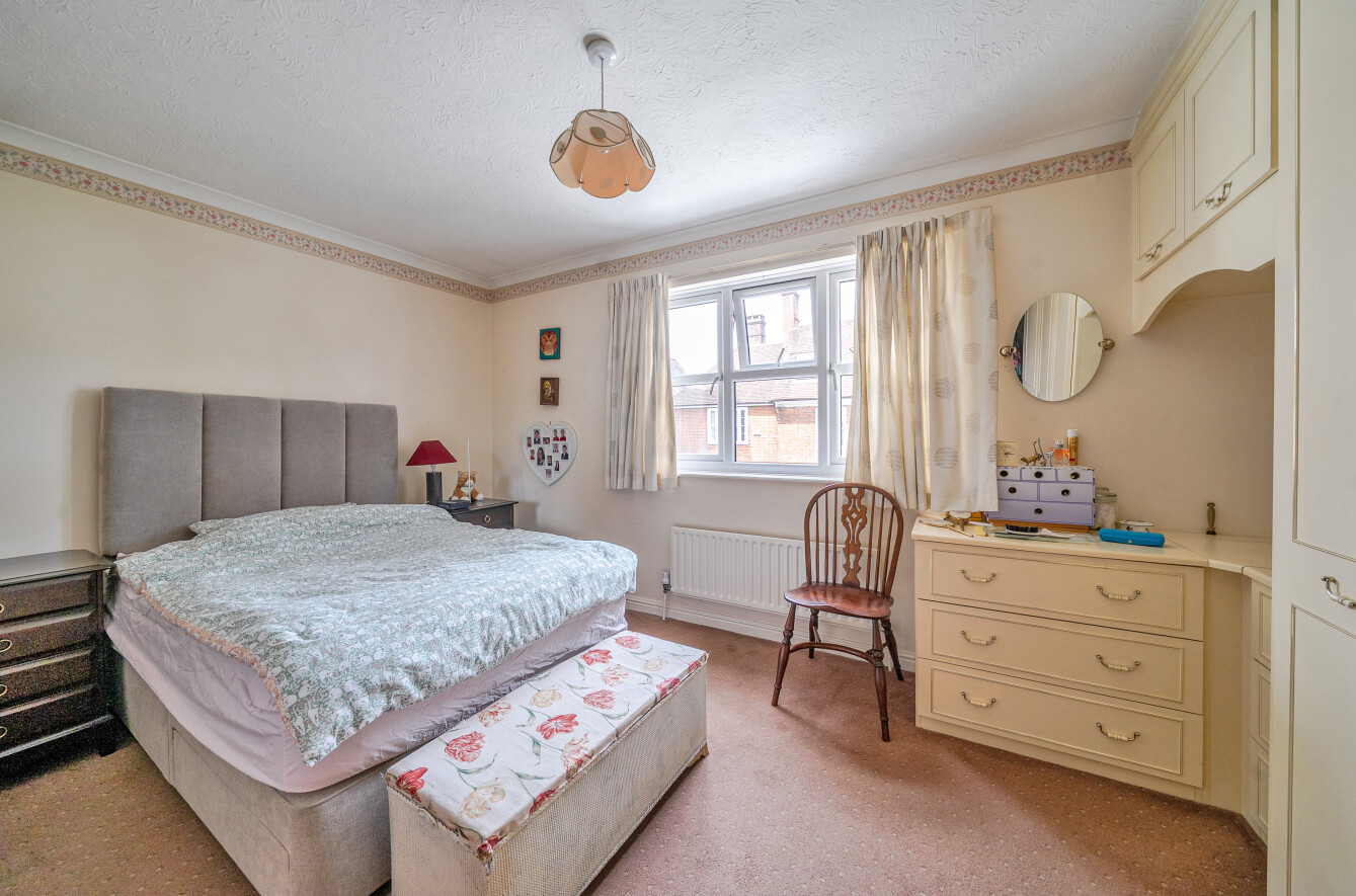 Lenten Street, Alton, Hampshire, GU34 - Charters