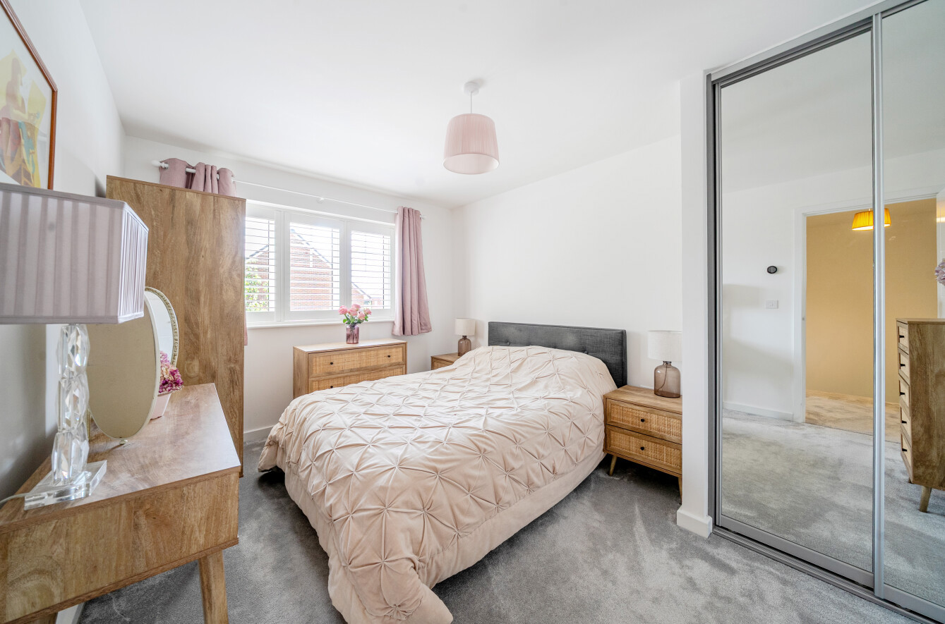 Bracher Close, Alton, Hampshire, GU34 - Charters