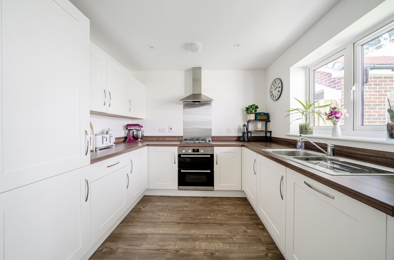 Bracher Close, Alton, Hampshire, GU34 - Charters