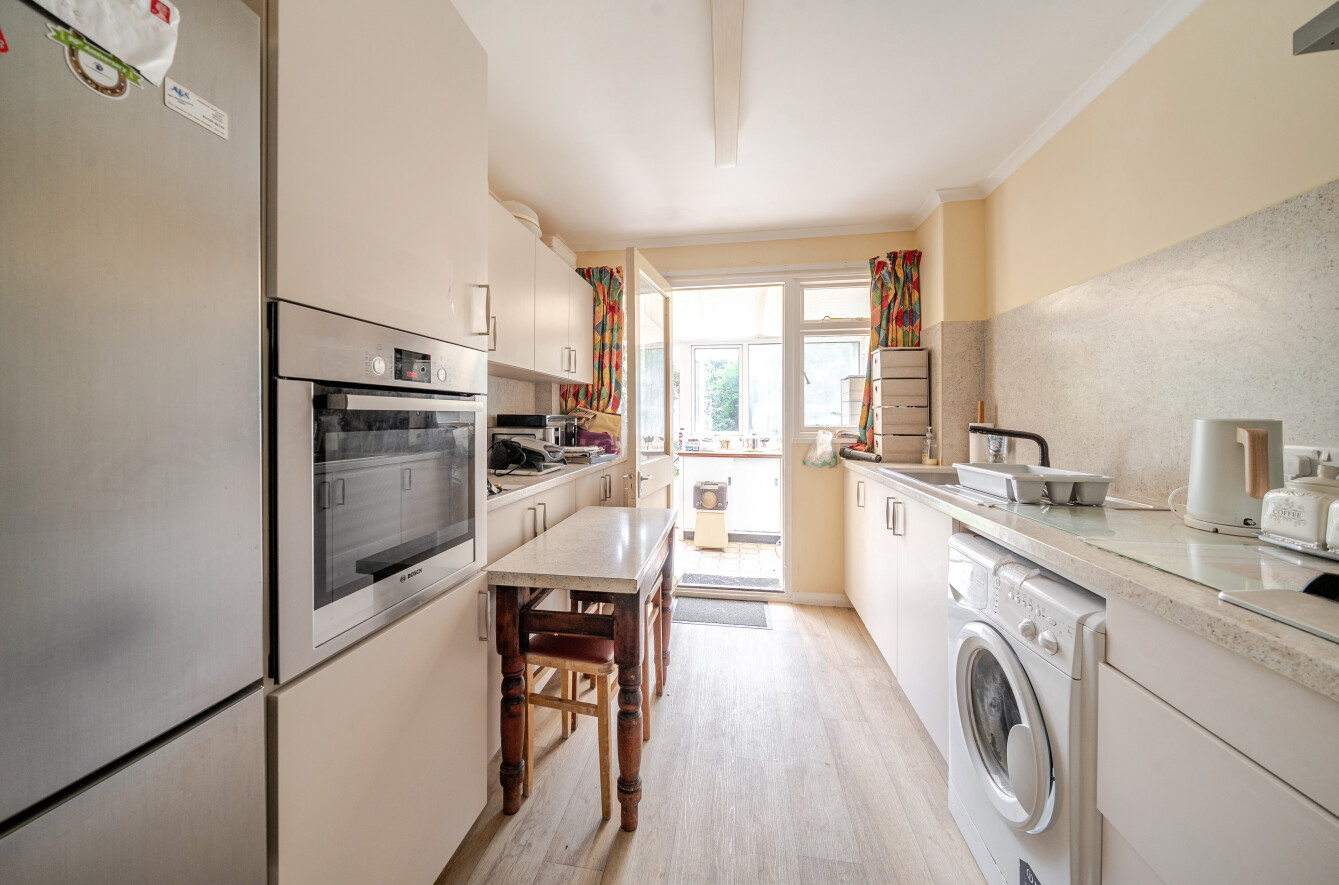 Gauvain Close, Alton, Hampshire, GU34 - Charters