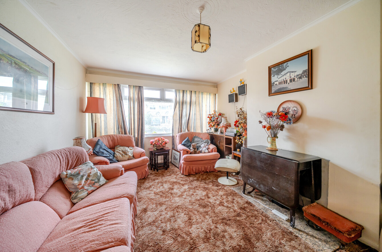 Gauvain Close, Alton, Hampshire, GU34 - Charters