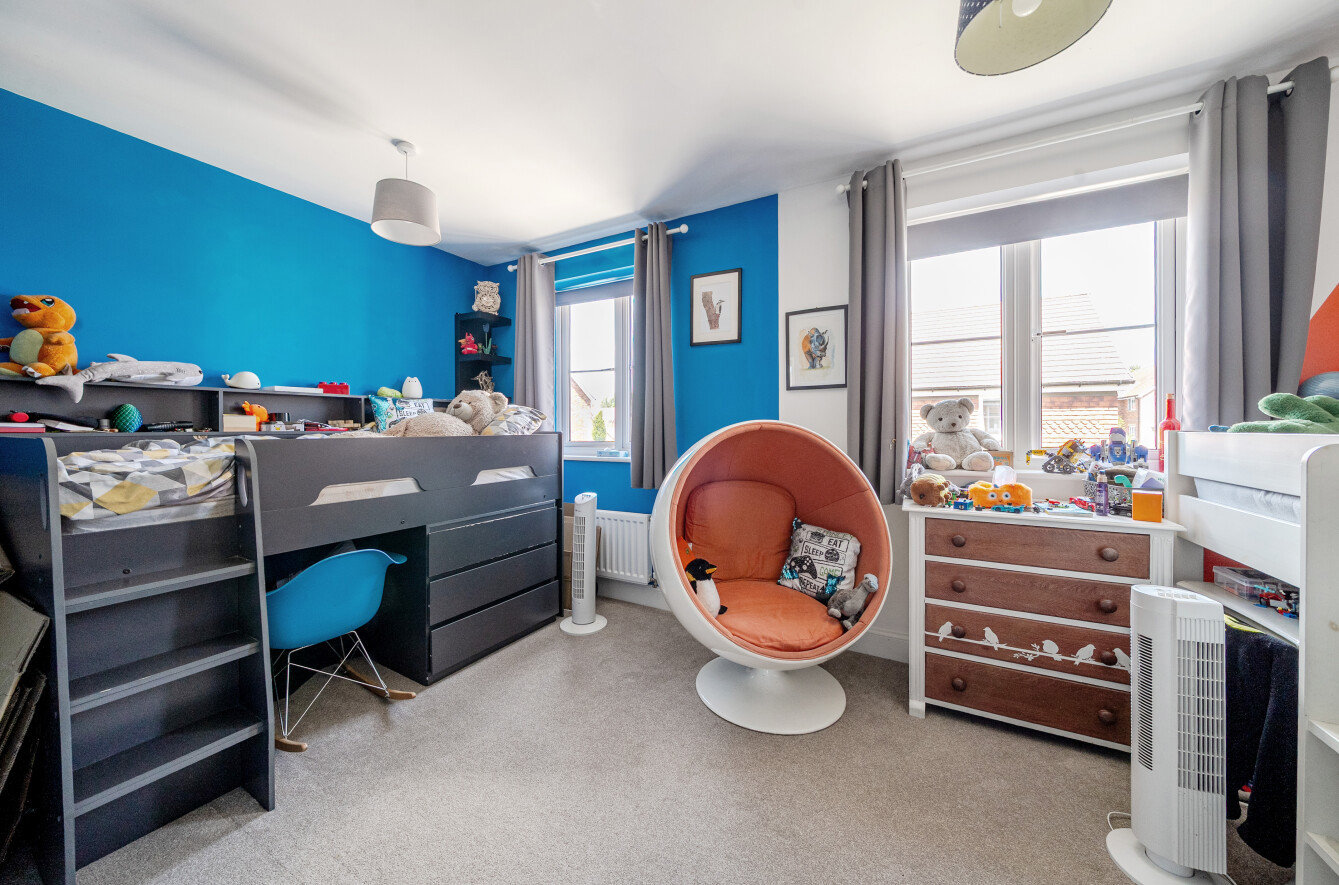 Goswell Square, Alton, Hampshire, GU34