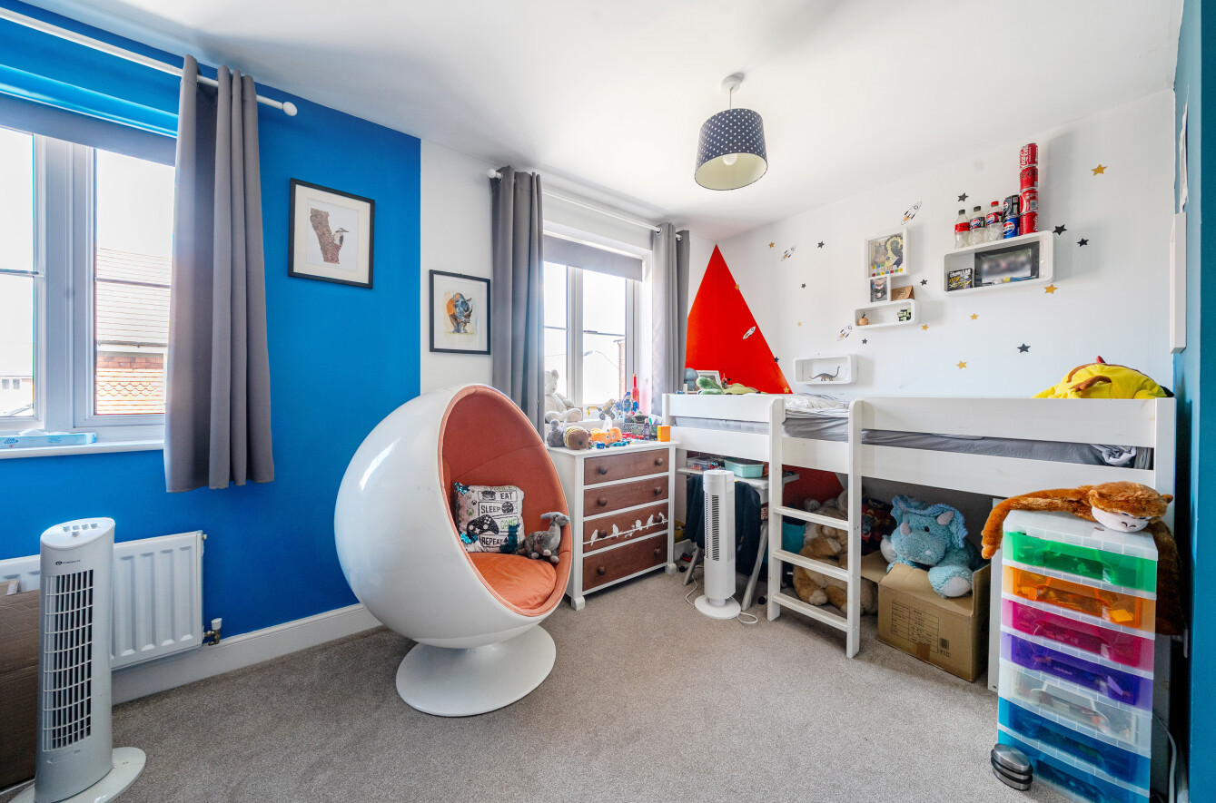 Goswell Square, Alton, Hampshire, GU34