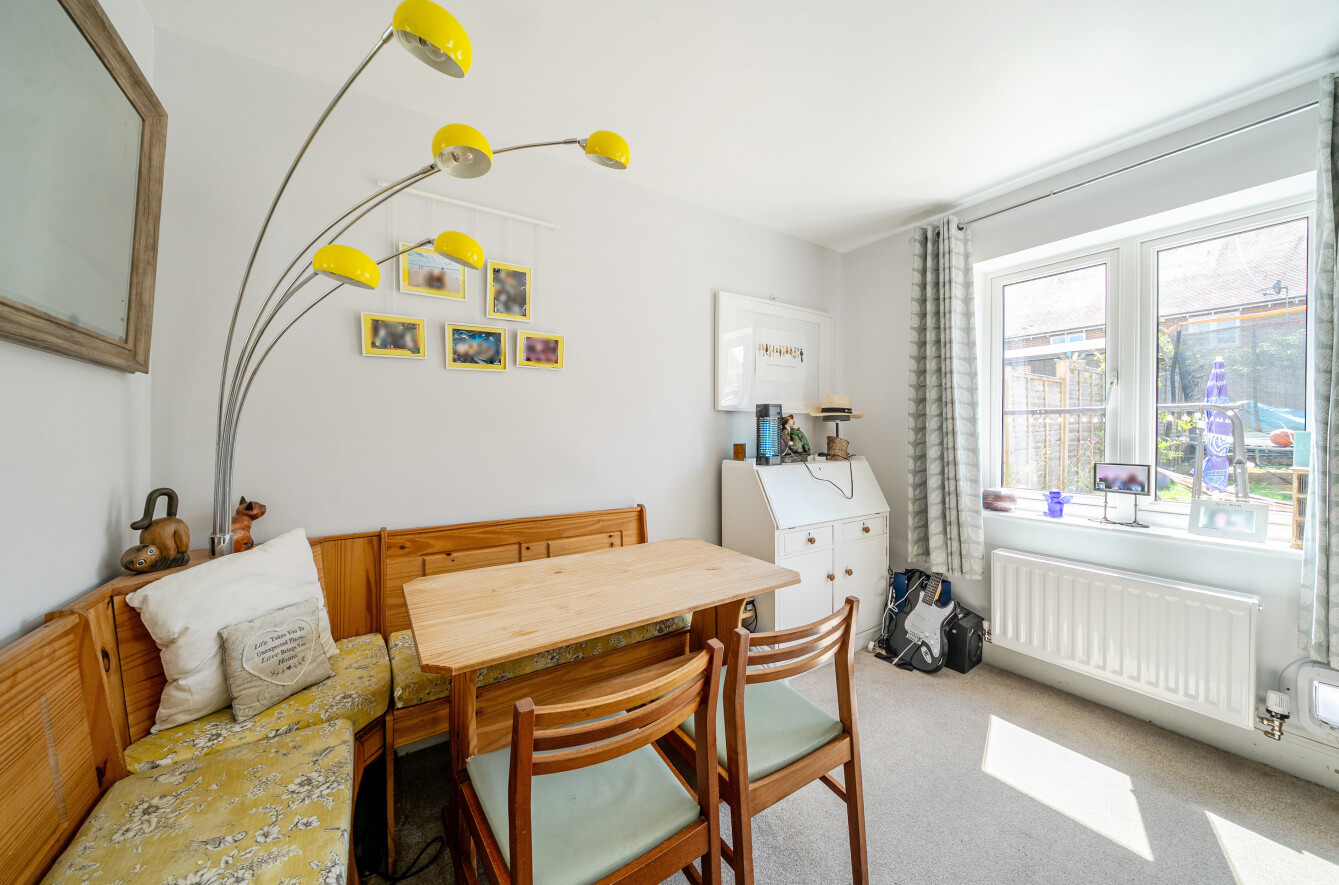 Goswell Square, Alton, Hampshire, GU34