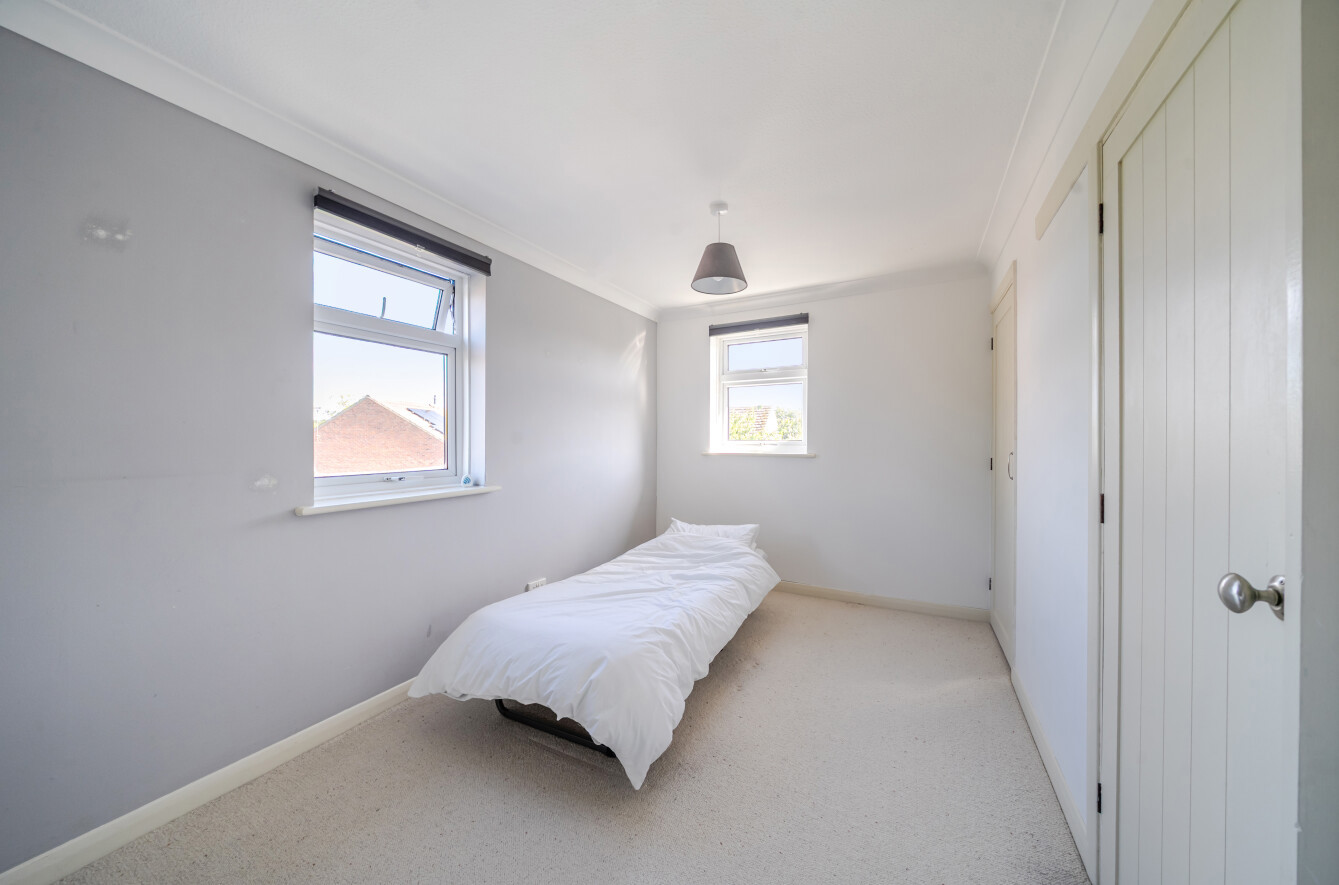 Salisbury Close, Alton, Hampshire, GU34