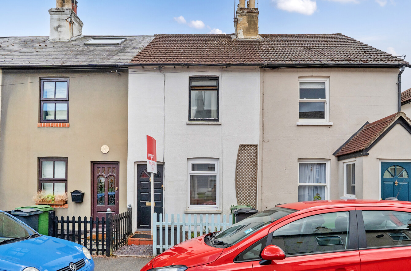 Littlefield Road, Alton, Hampshire, GU34 - Charters